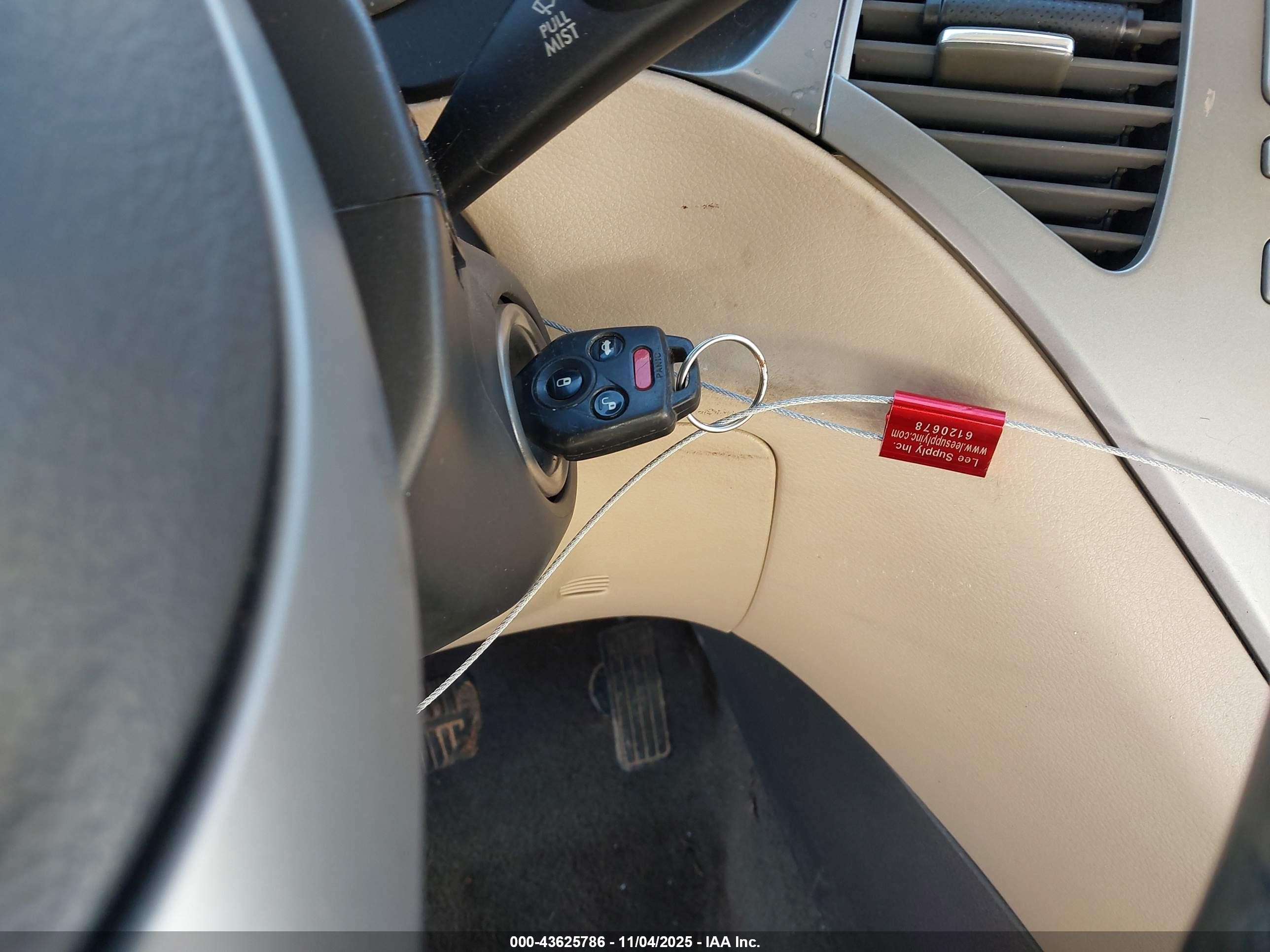 2009 Subaru Tribeca   Red vin: 4S4WX92D594402091