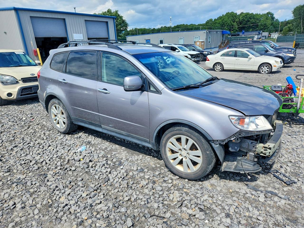 2008 Subaru Tribeca Limited Silver vin: 4S4WX92D784408649