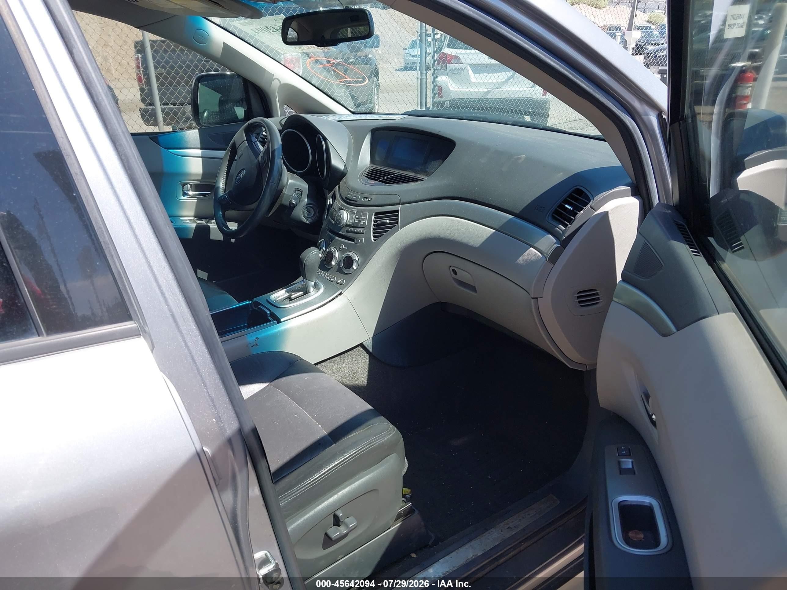 2008 Subaru Tribeca Limited 5-passenger Silver vin: 4S4WX92D984409947
