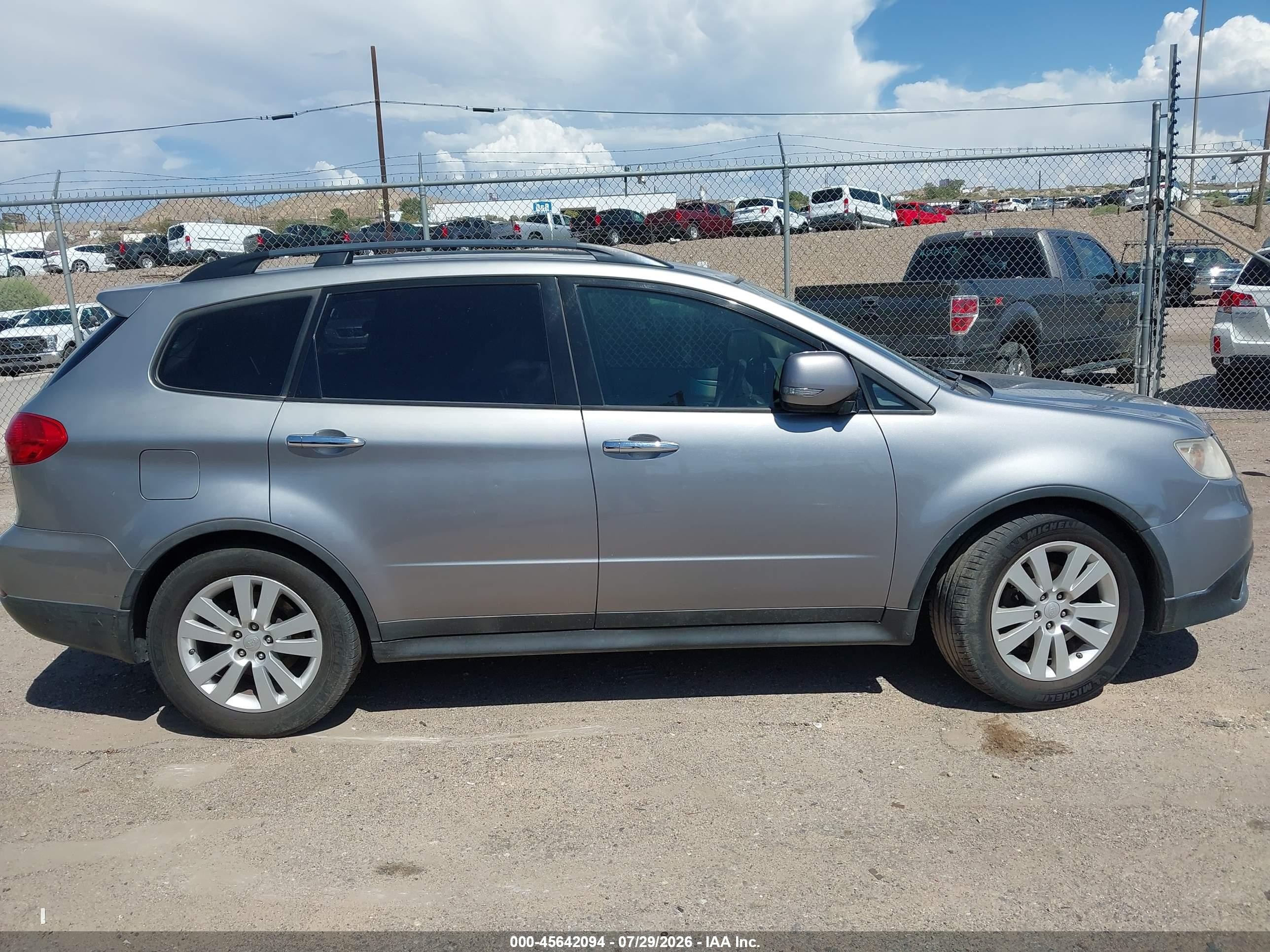 2008 Subaru Tribeca Limited 5-passenger Silver vin: 4S4WX92D984409947