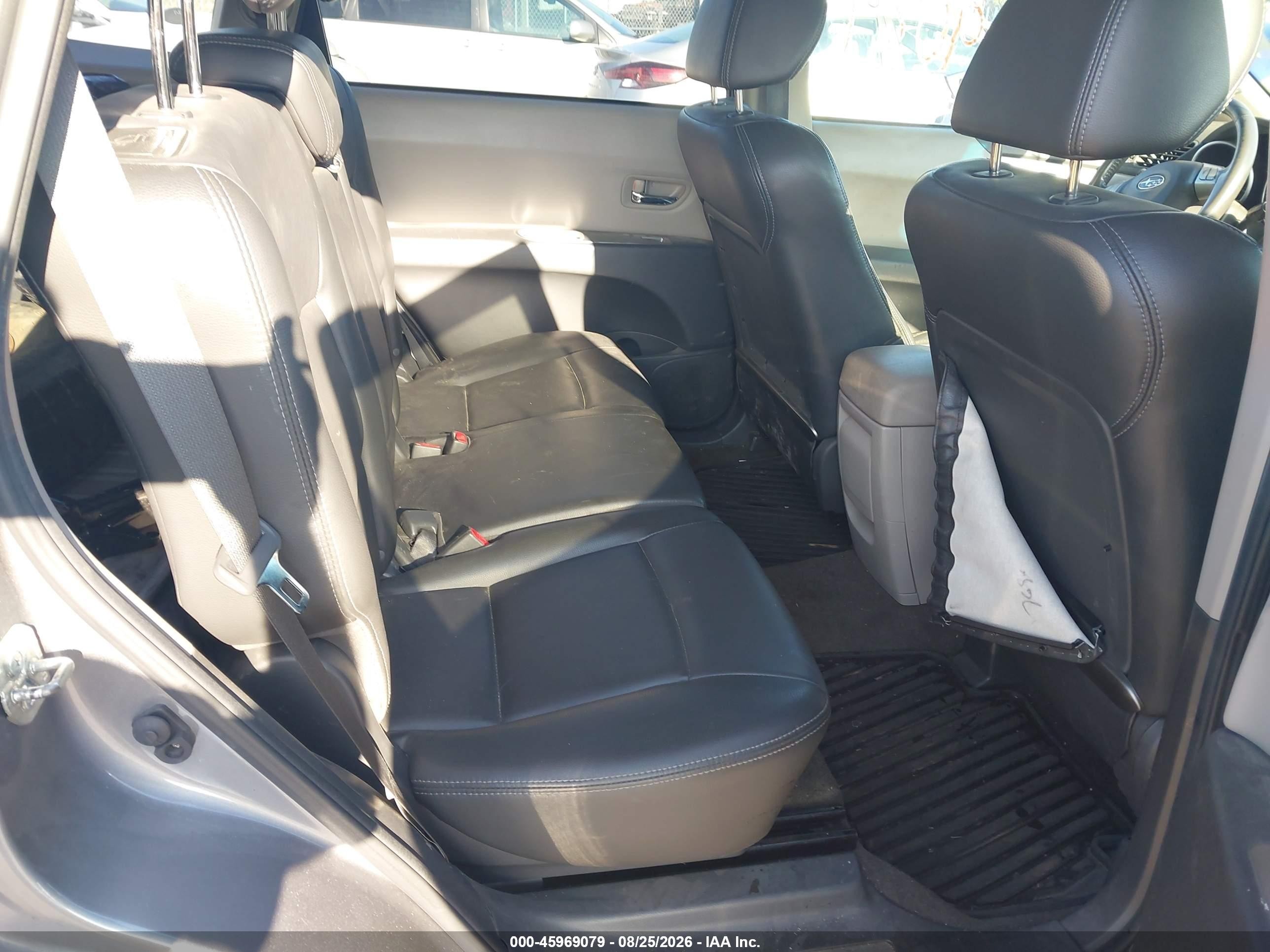 2008 Subaru Tribeca Limited 5-passenger Silver vin: 4S4WX93D484417484