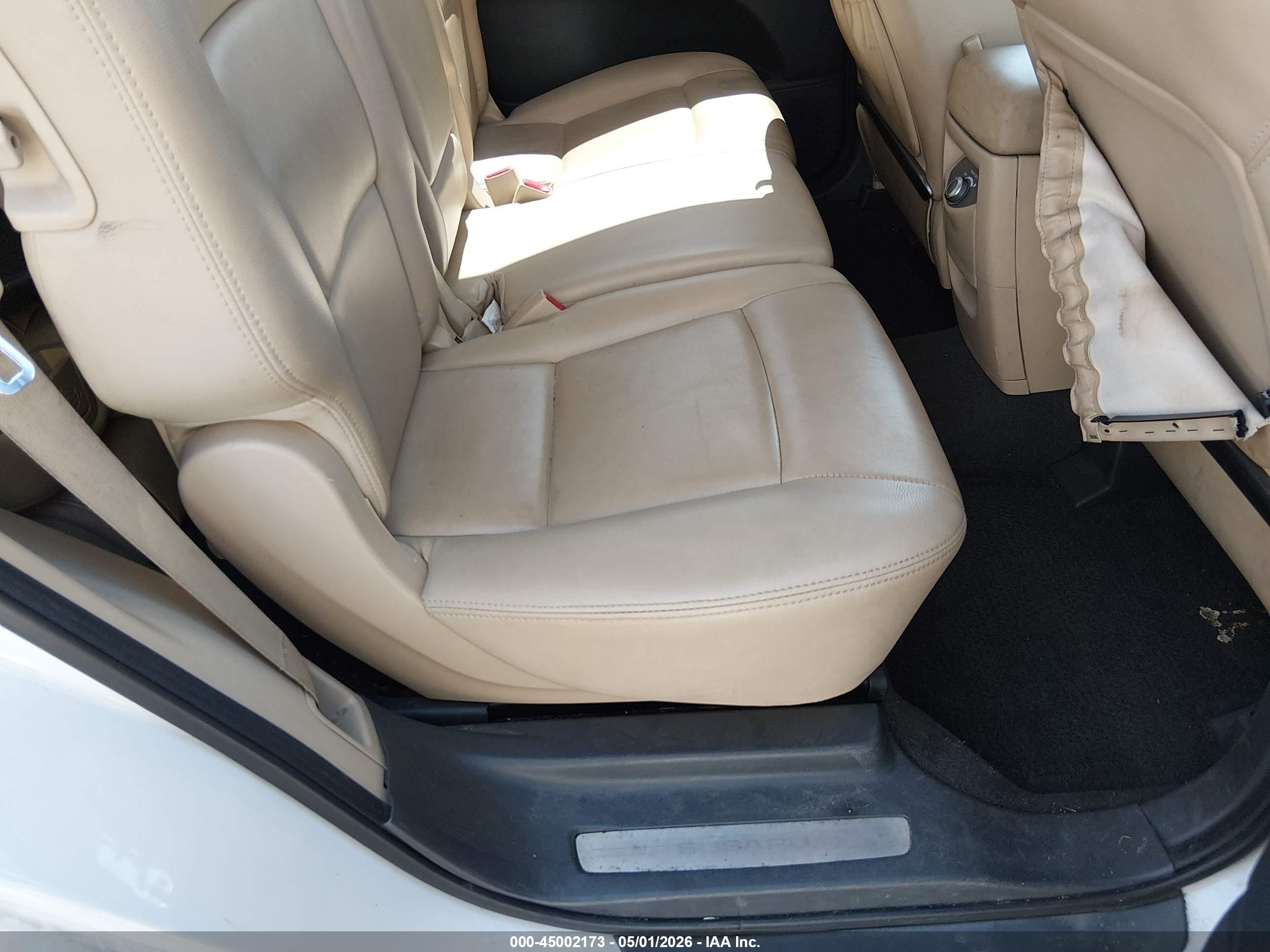 2009 Subaru Tribeca Limited 7-passenger Белый vin: 4S4WX98D394400802
