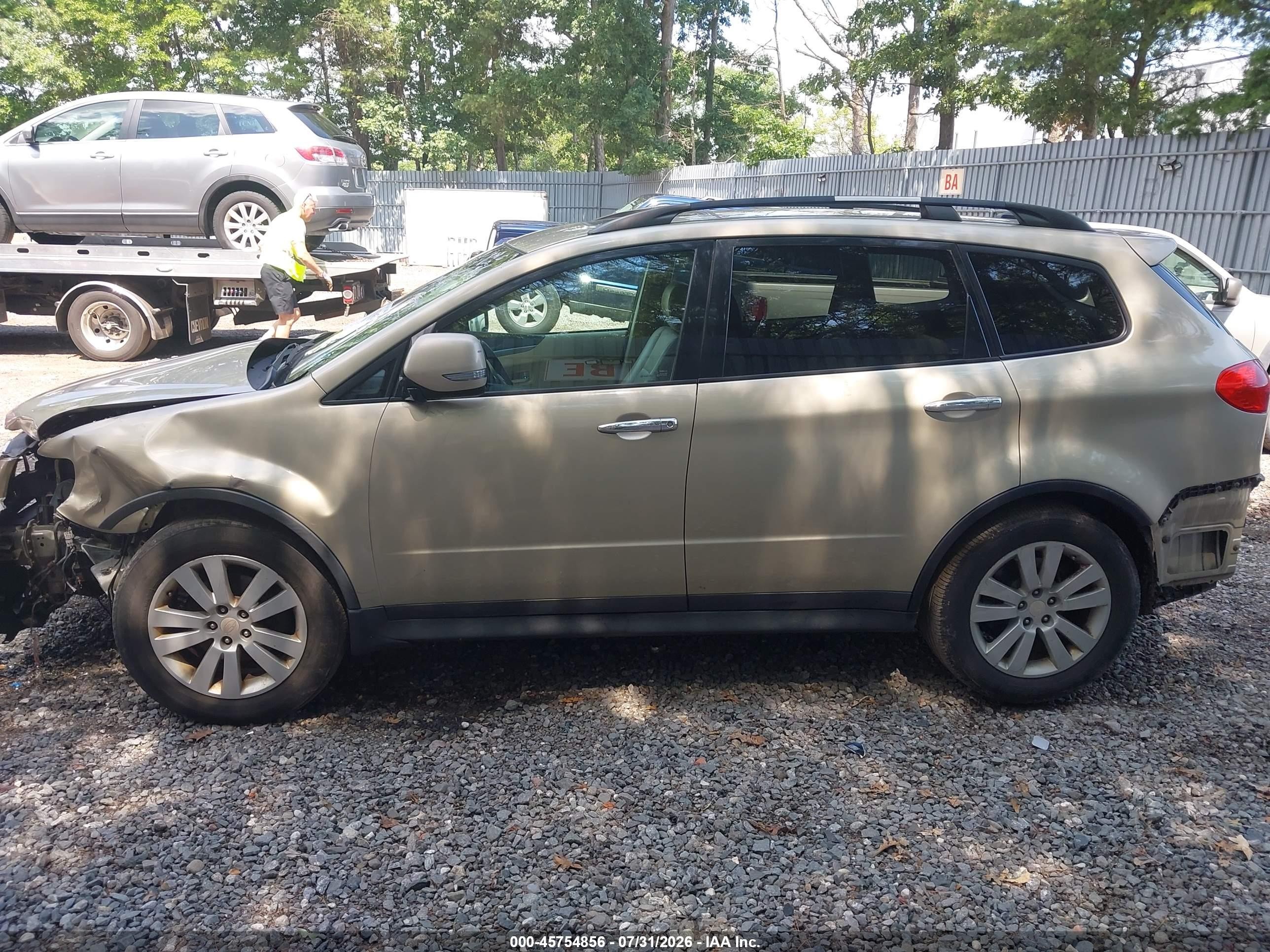 2008 Subaru Tribeca Limited 7-passenger Tan vin: 4S4WX98D984402293