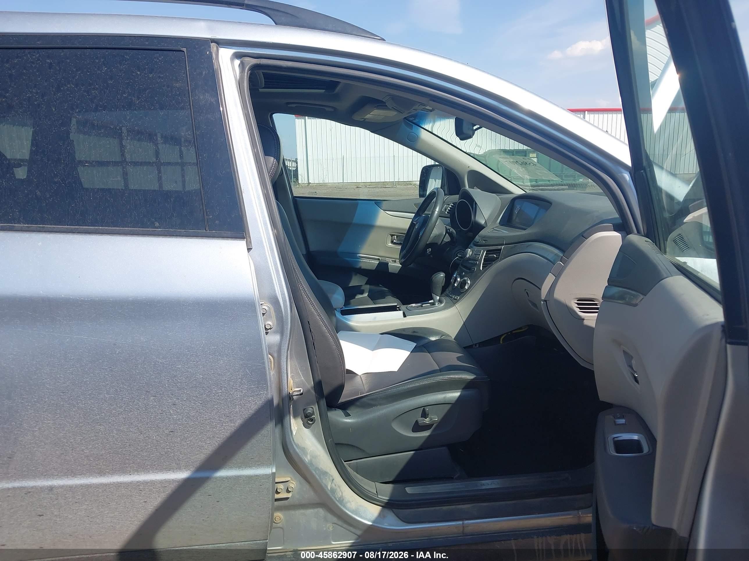 2013 Subaru Tribeca 3.6r Limited Silver vin: 4S4WX9GD5D4400441