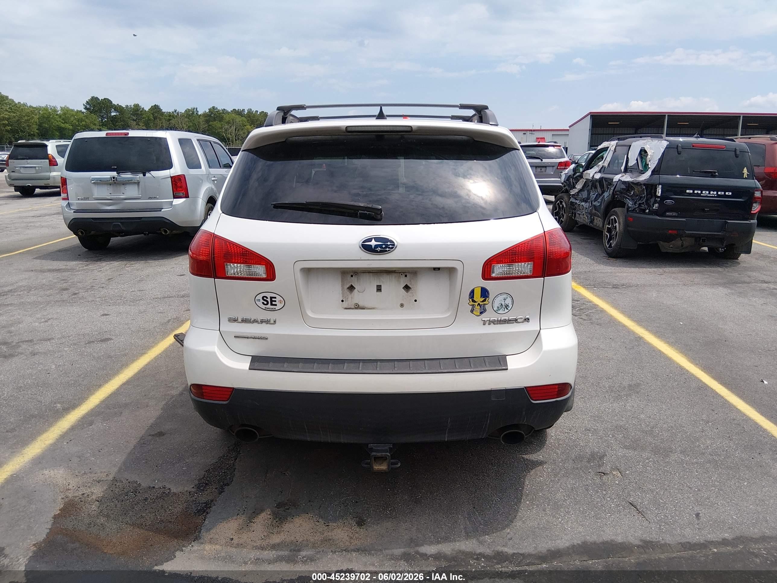 2011 Subaru Tribeca 3.6r Limited White vin: 4S4WX9GDXB4402134