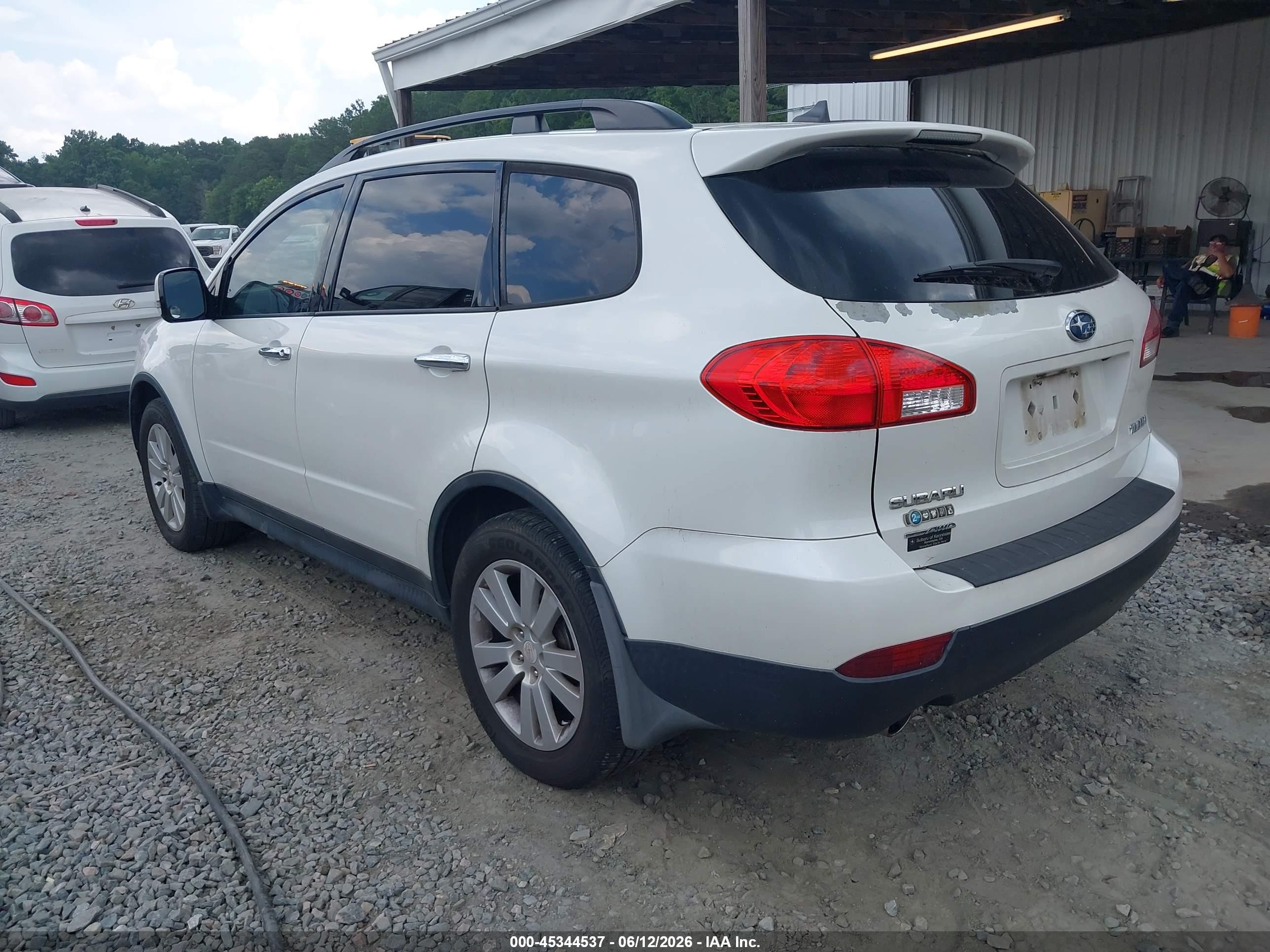 2014 Subaru Tribeca 3.6r Limited White vin: 4S4WX9GDXE4400789