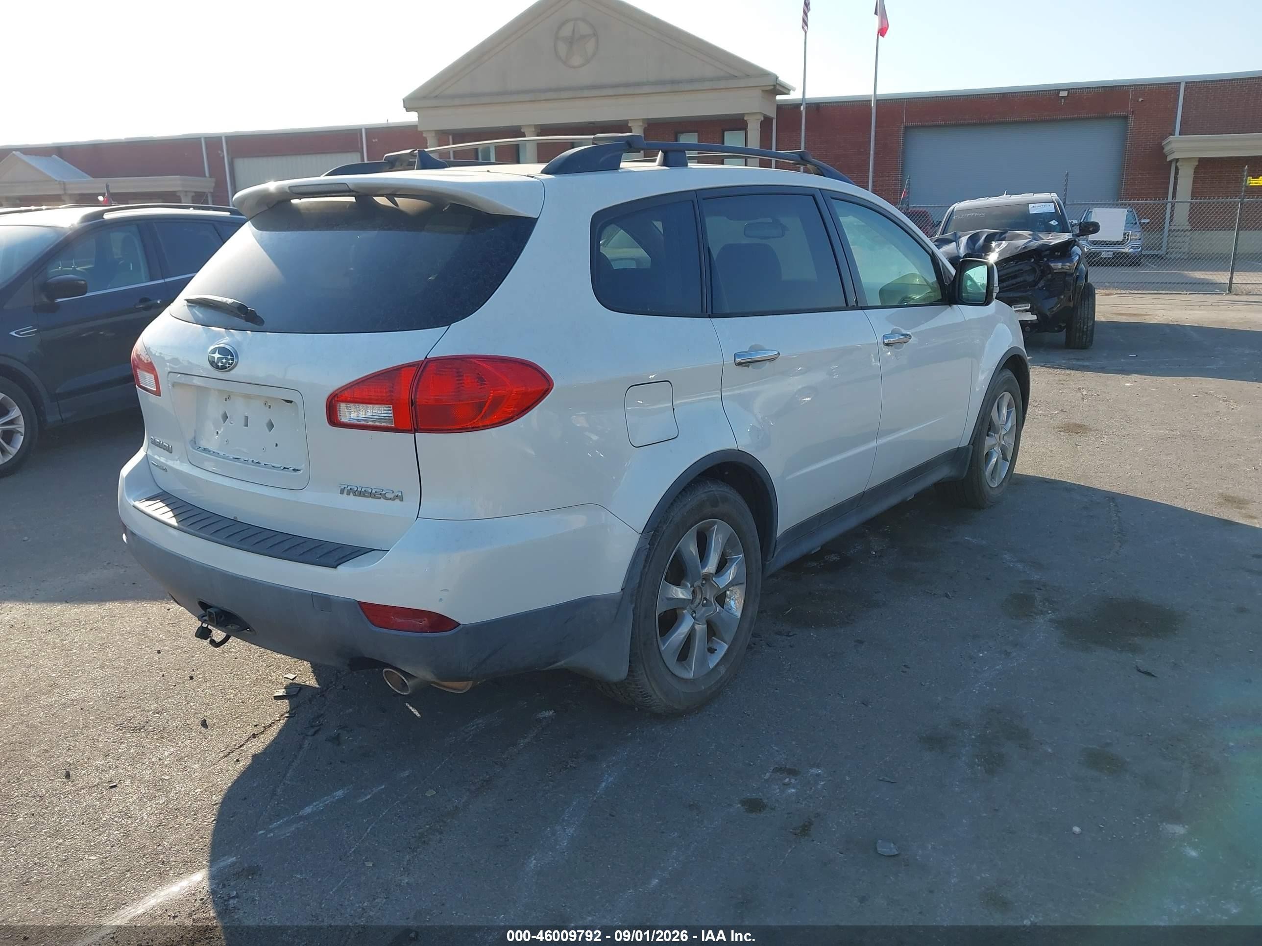 2010 Subaru Tribeca 3.6r Limited White vin: 4S4WX9KD2A4400741