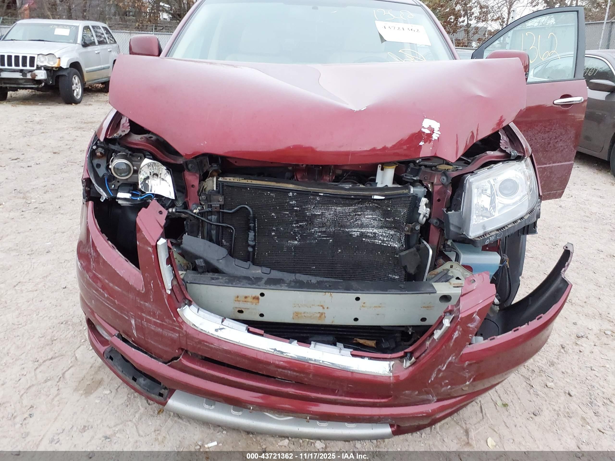 2010 Subaru Tribeca 3.6r Touring Burgundy vin: 4S4WX9KD5A4401981