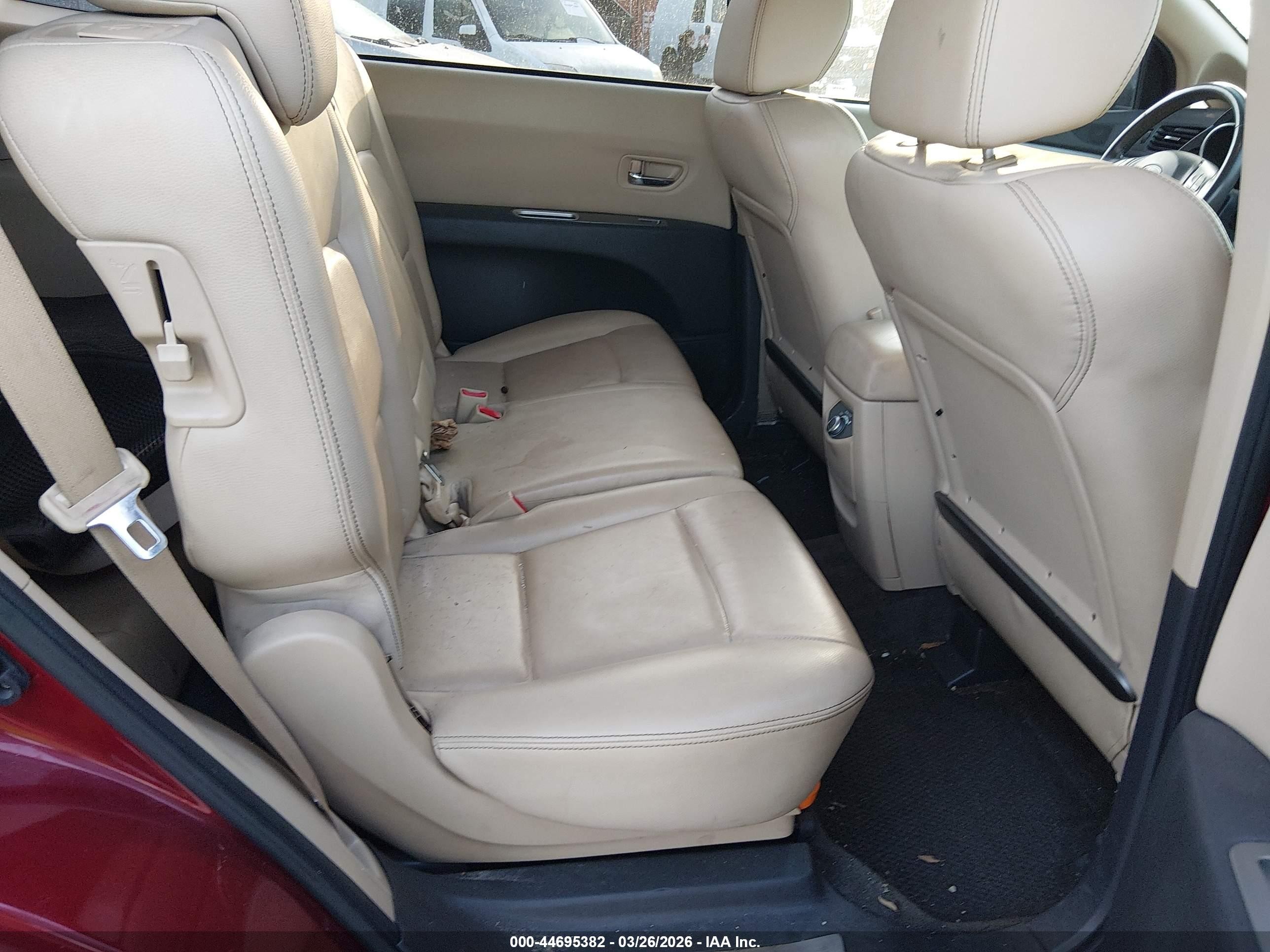 2010 Subaru Tribeca 3.6r Touring Red vin: 4S4WX9KD7A4400959