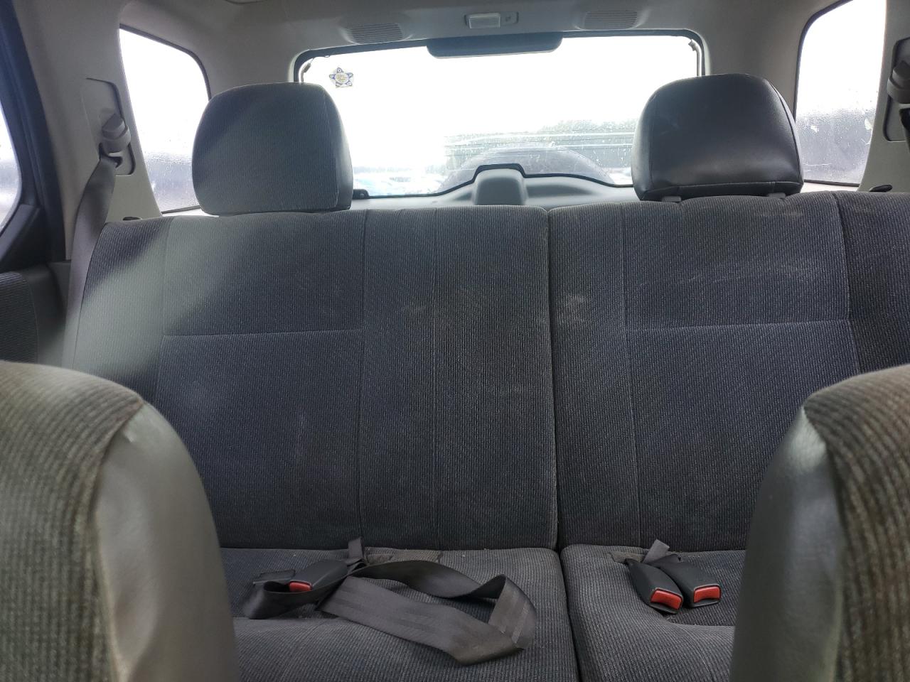 2000 Honda Passport Ex Серебряный vin: 4S6CK58W0Y4409801