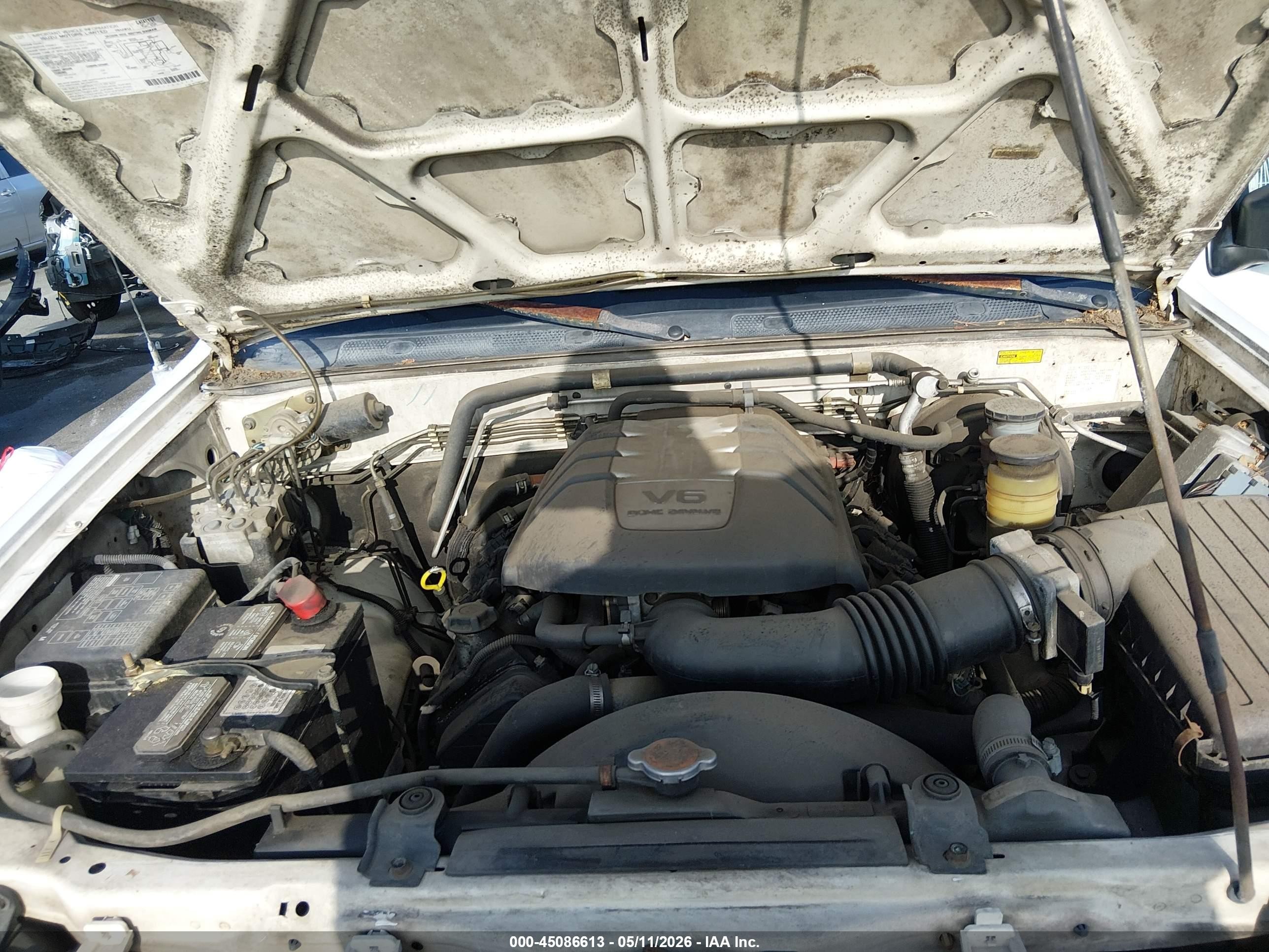 2000 Honda Passport Ex/lx White vin: 4S6CK58W1Y4411900