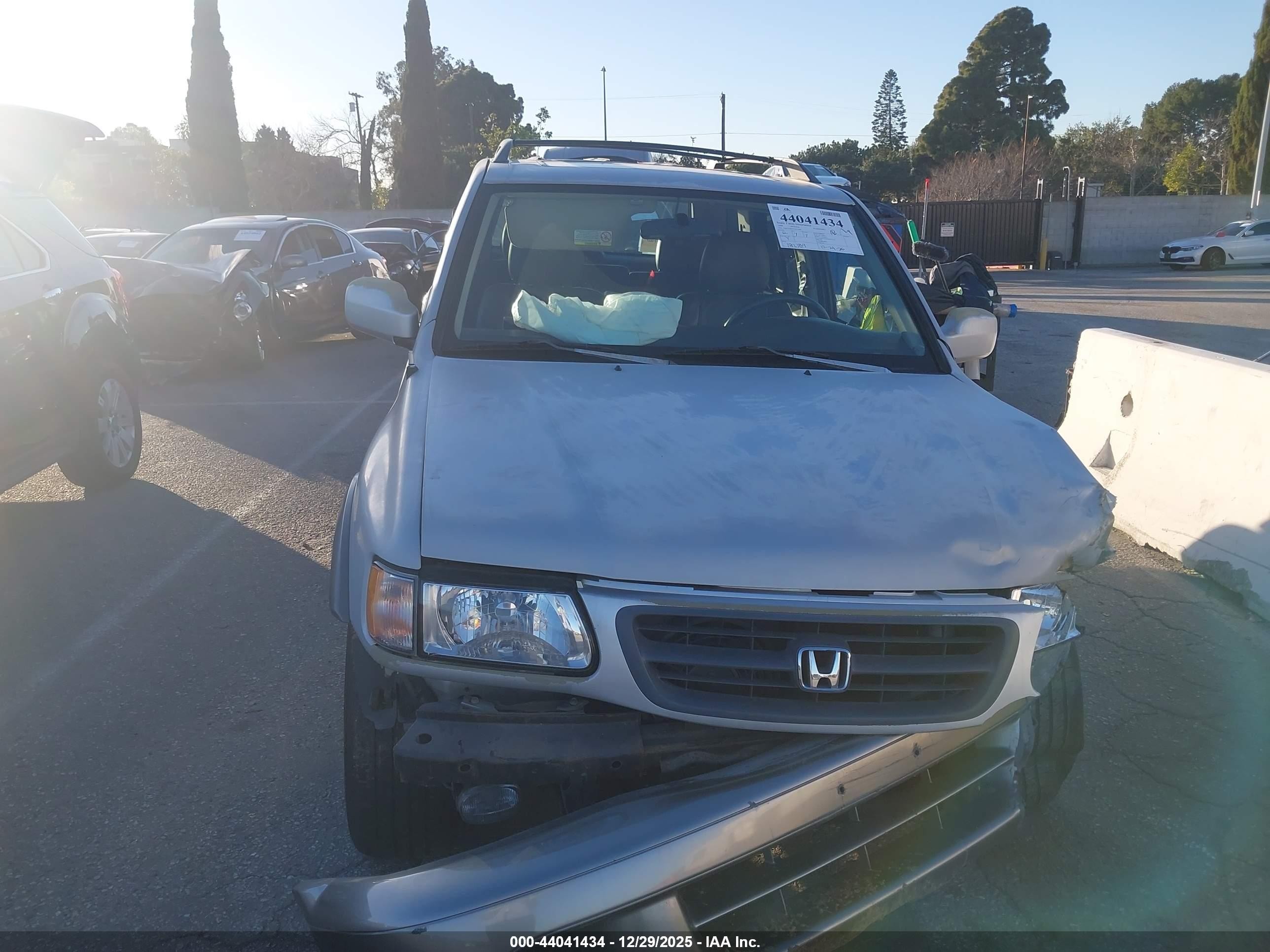 2000 Honda Passport Ex/lx Silver vin: 4S6CK58W2Y4411808