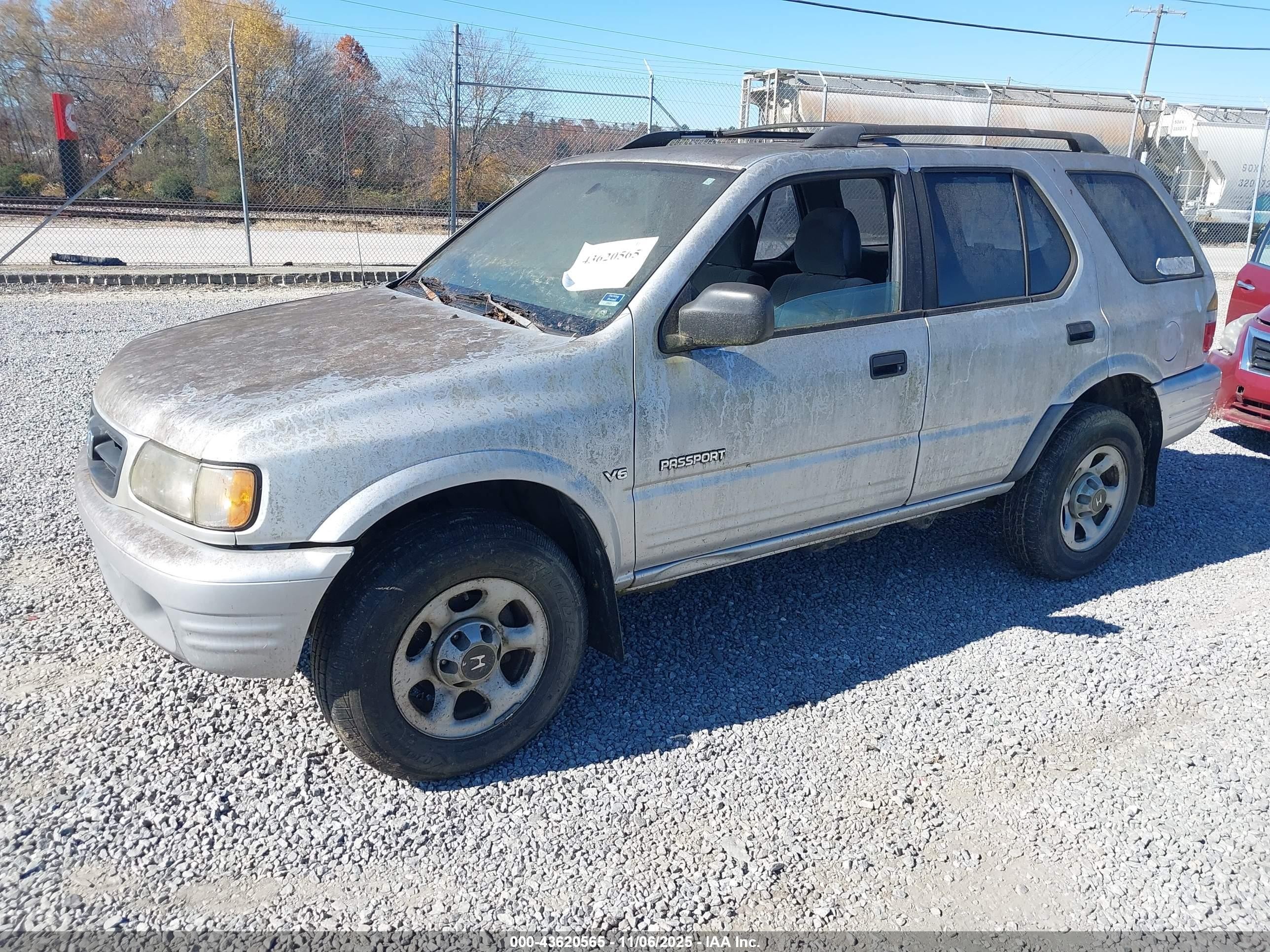 2001 Honda Passport Ex/lx Silver vin: 4S6CK58W314410401