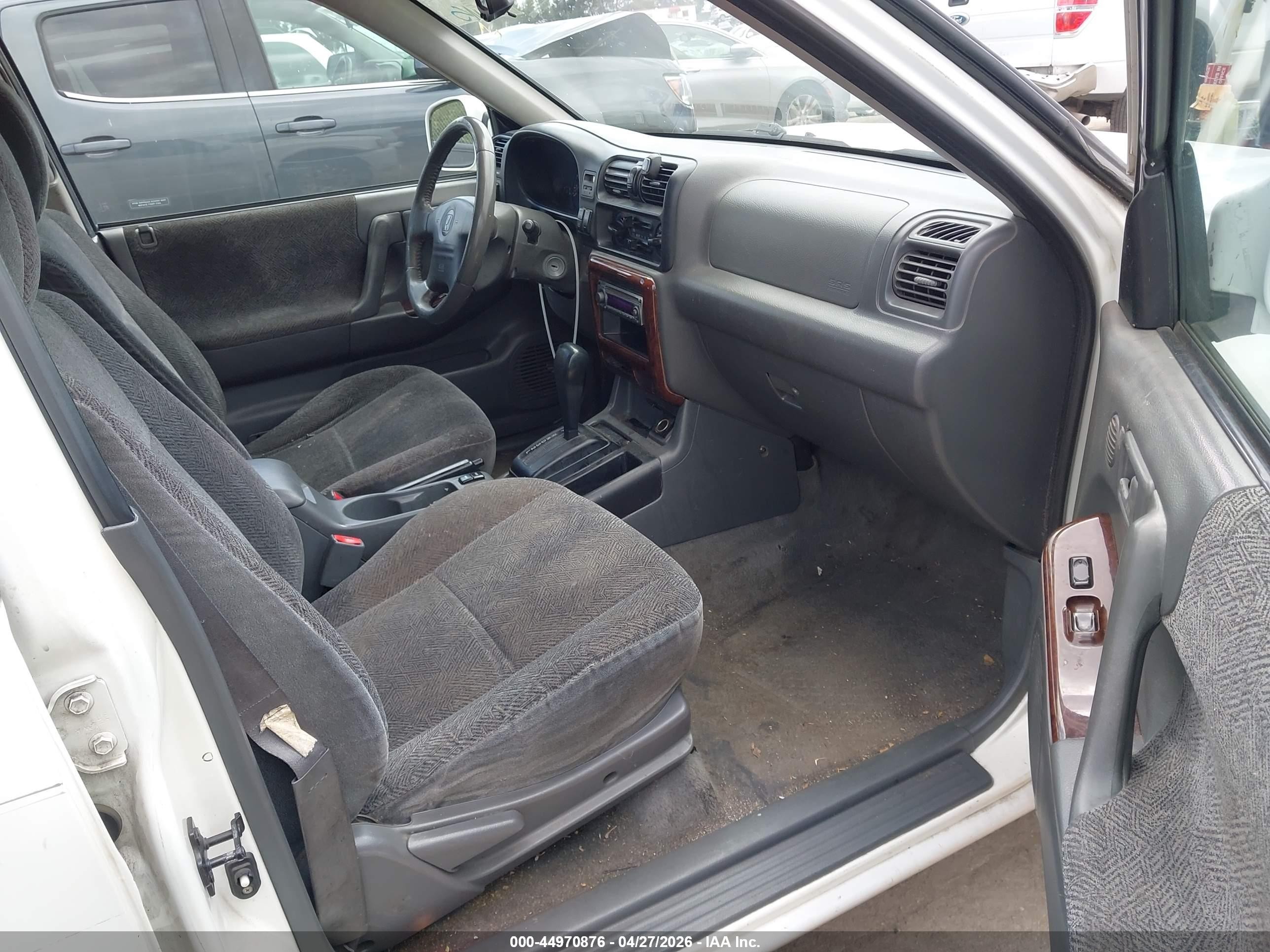 2001 Honda Passport Ex/lx White vin: 4S6CK58W514406026