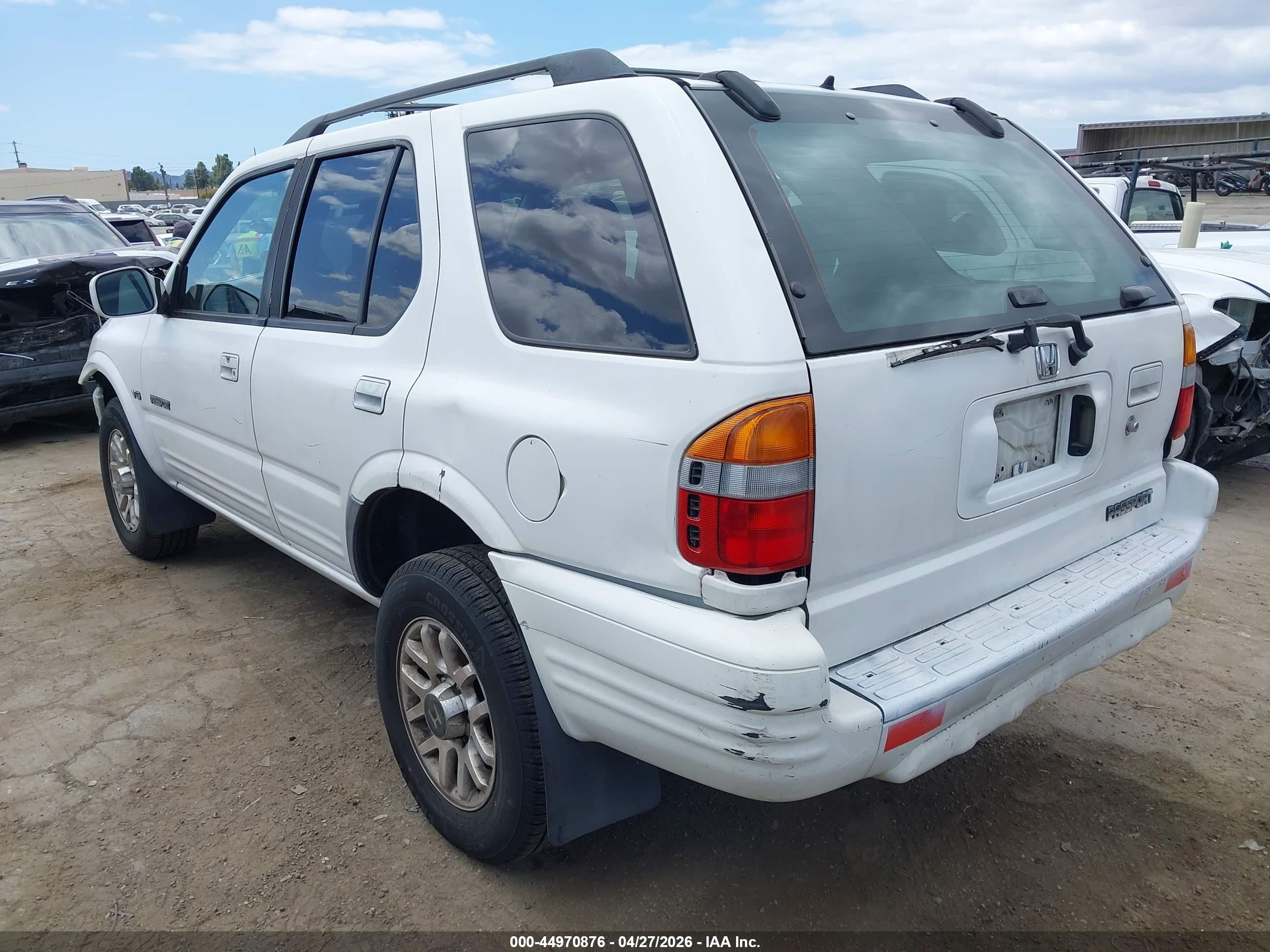 2001 Honda Passport Ex/lx White vin: 4S6CK58W514406026