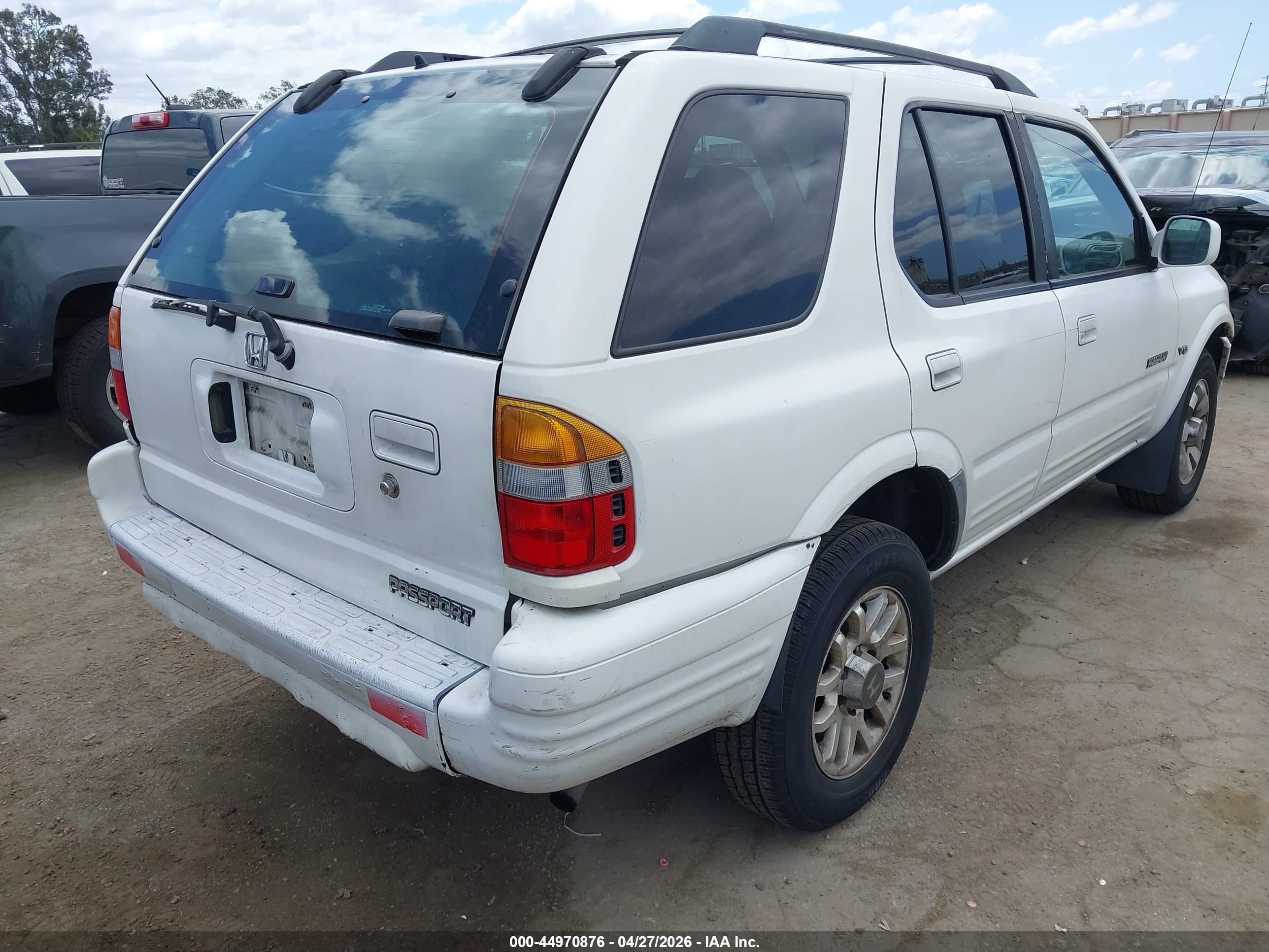 2001 Honda Passport Ex/lx White vin: 4S6CK58W514406026