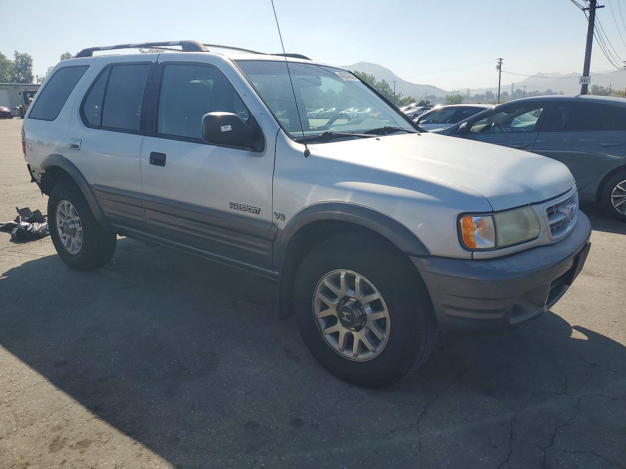 2001 Honda Passport Ex Silver vin: 4S6CK58W514412909