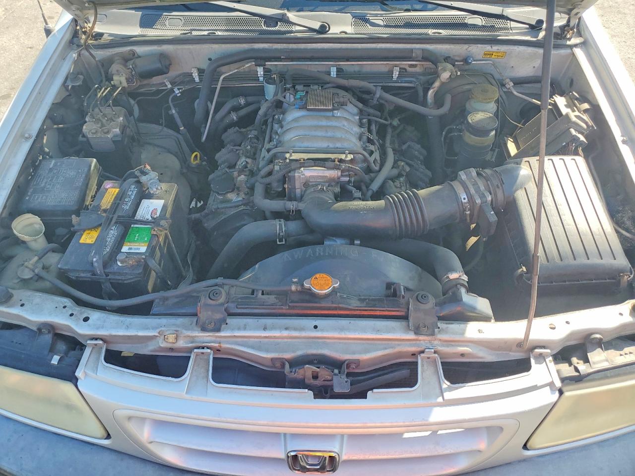 2001 Honda Passport Ex Silver vin: 4S6CK58W514412909