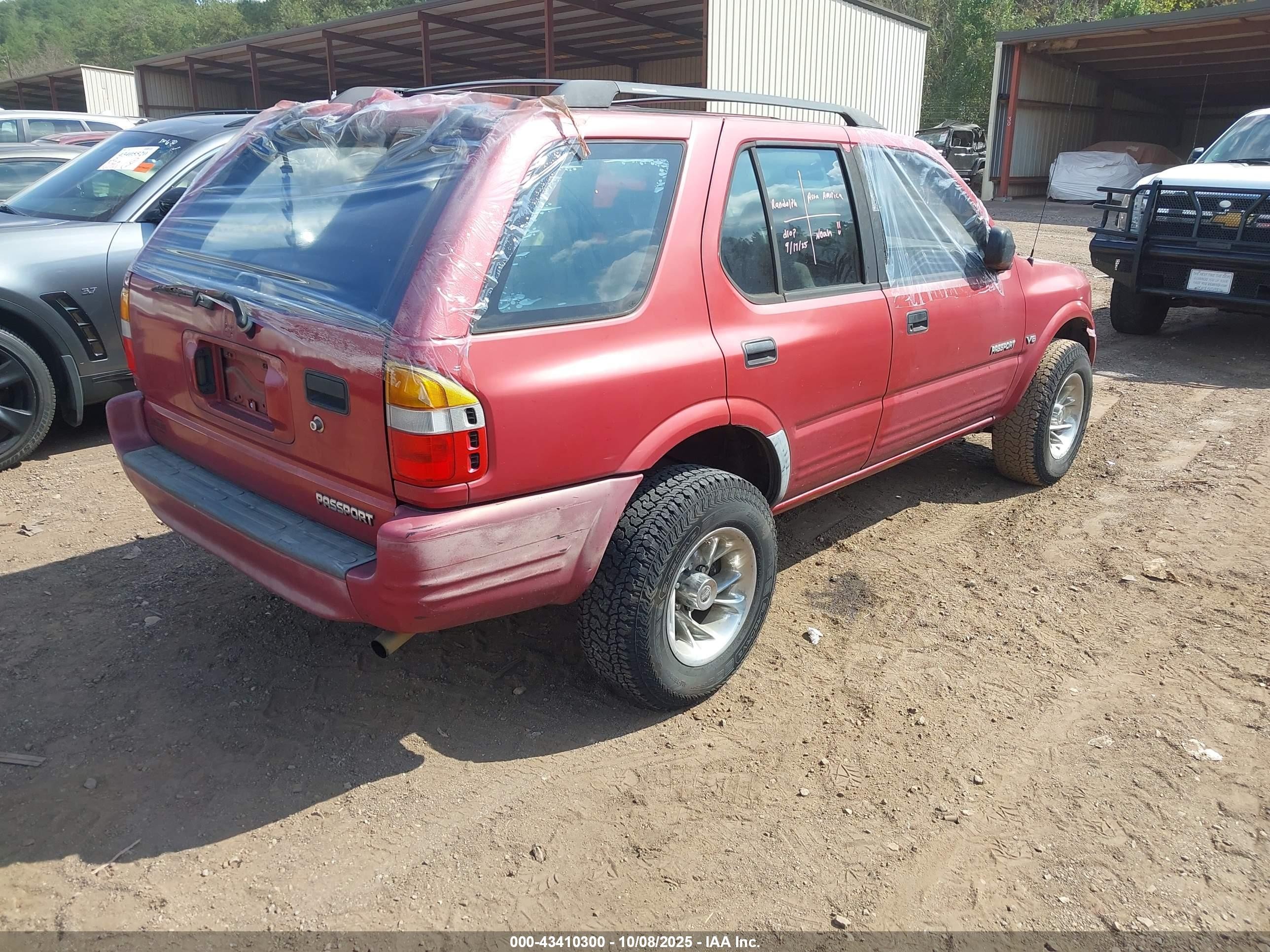 1998 Honda Passport Ex/lx Red vin: 4S6CK58W6W4420329