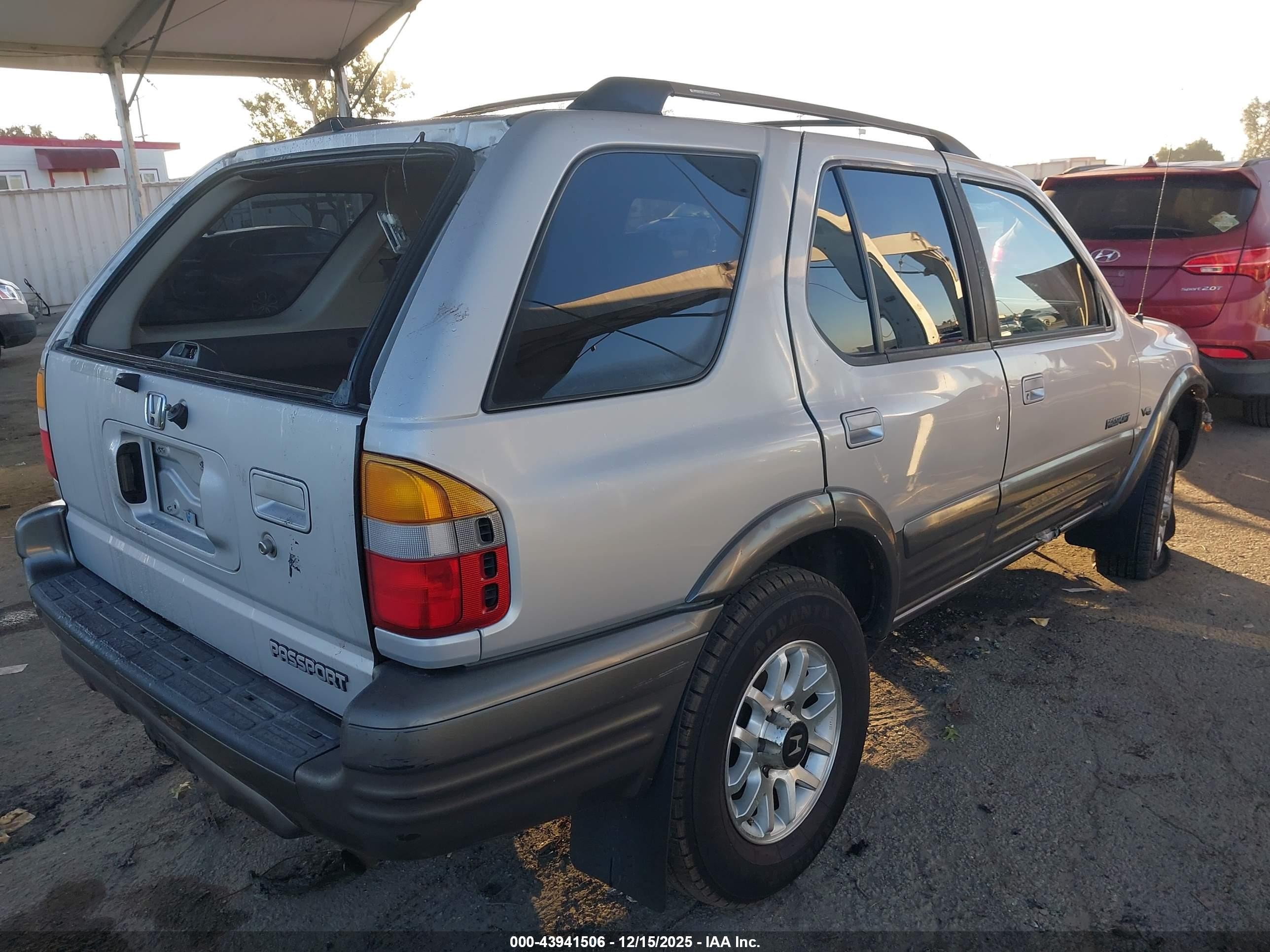 2000 Honda Passport Ex/lx Gray vin: 4S6CK58W6Y4401055