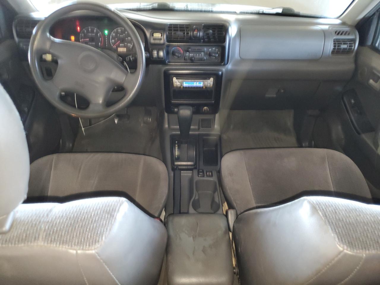 2000 Honda Passport Ex Silver vin: 4S6CK58W6Y4409186
