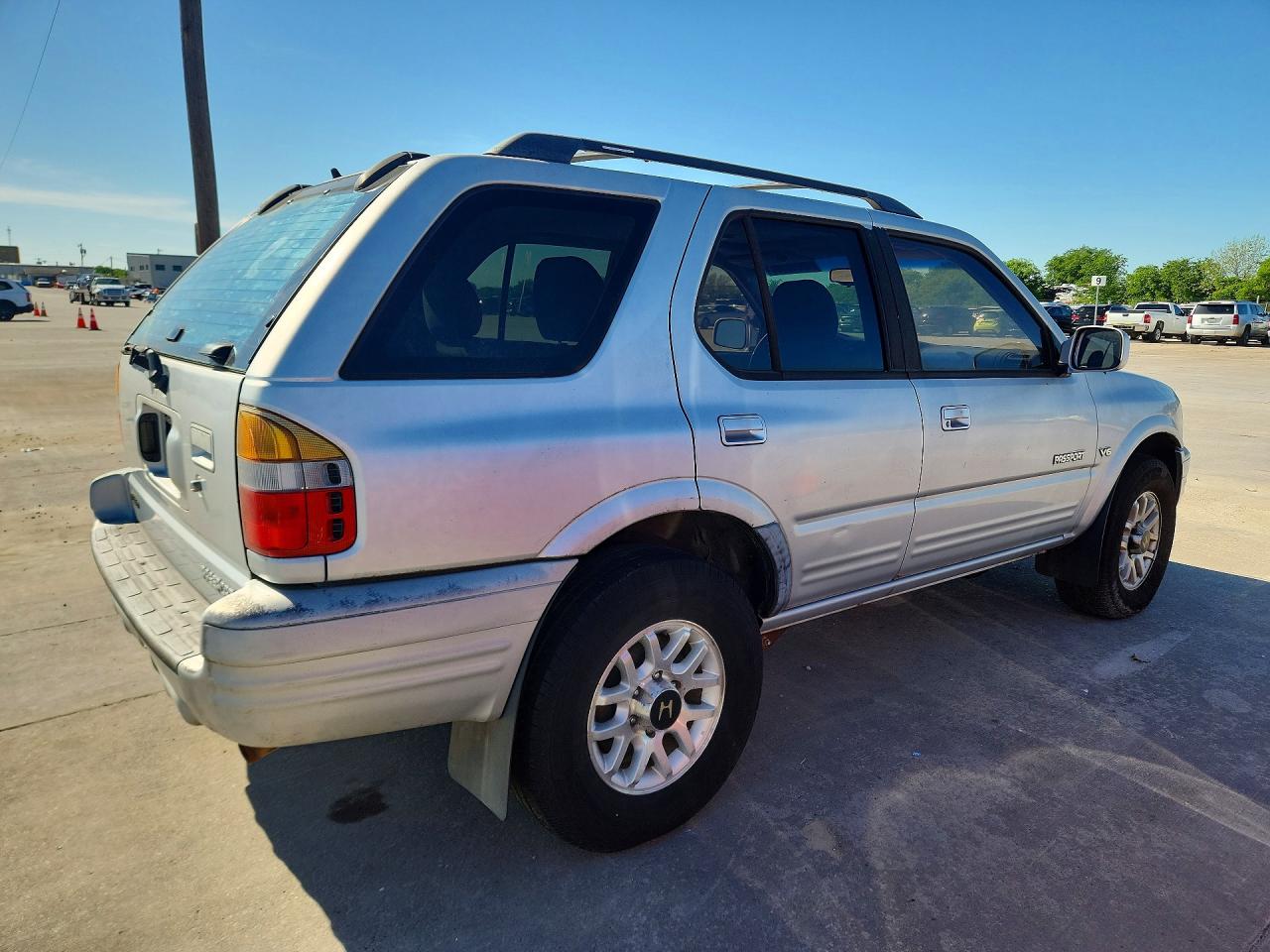 2000 Honda Passport Ex Silver vin: 4S6CK58W7Y4402831