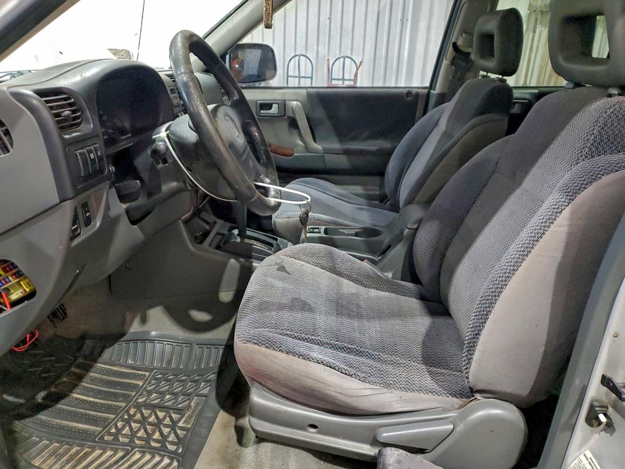 1999 Honda Passport Ex Серебряный vin: 4S6CK58W8X4413903