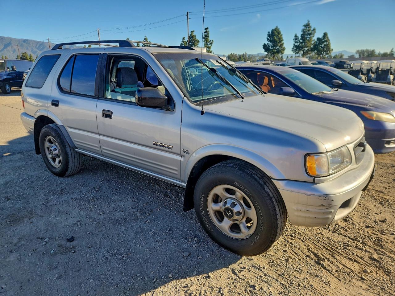 2001 Honda Passport Ex Silver vin: 4S6CK58W914415683