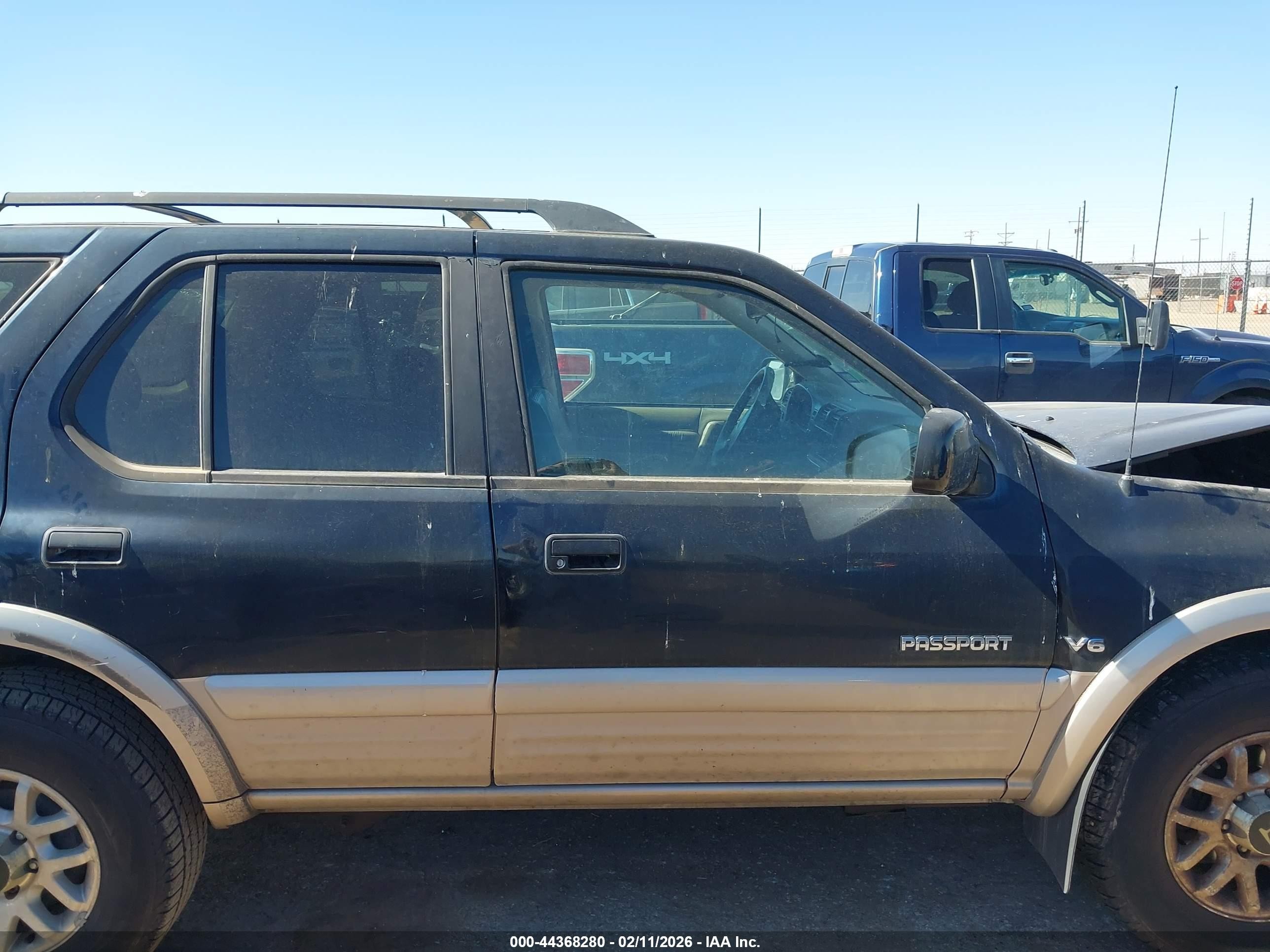 2002 Honda Passport Ex/lx Black vin: 4S6CK58W924400425
