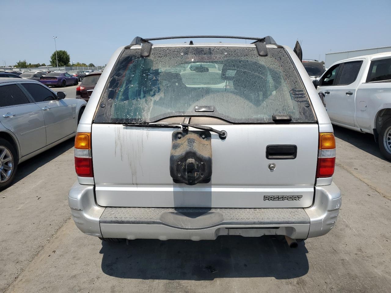 2001 Honda Passport Ex Silver vin: 4S6CK58WX14408032