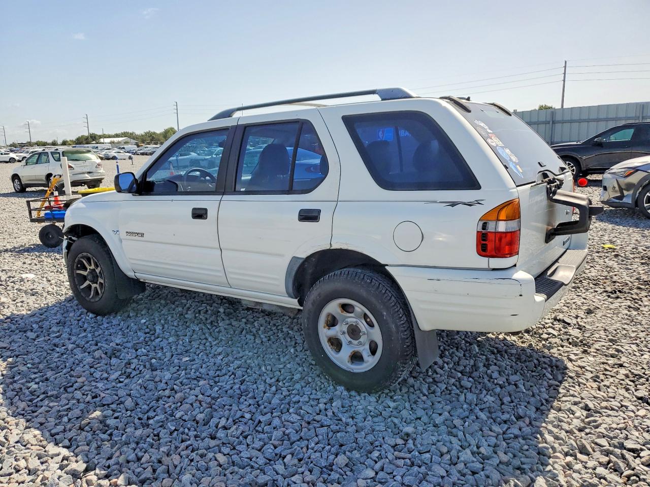 2001 Honda Passport Ex White vin: 4S6CK58WX14409908