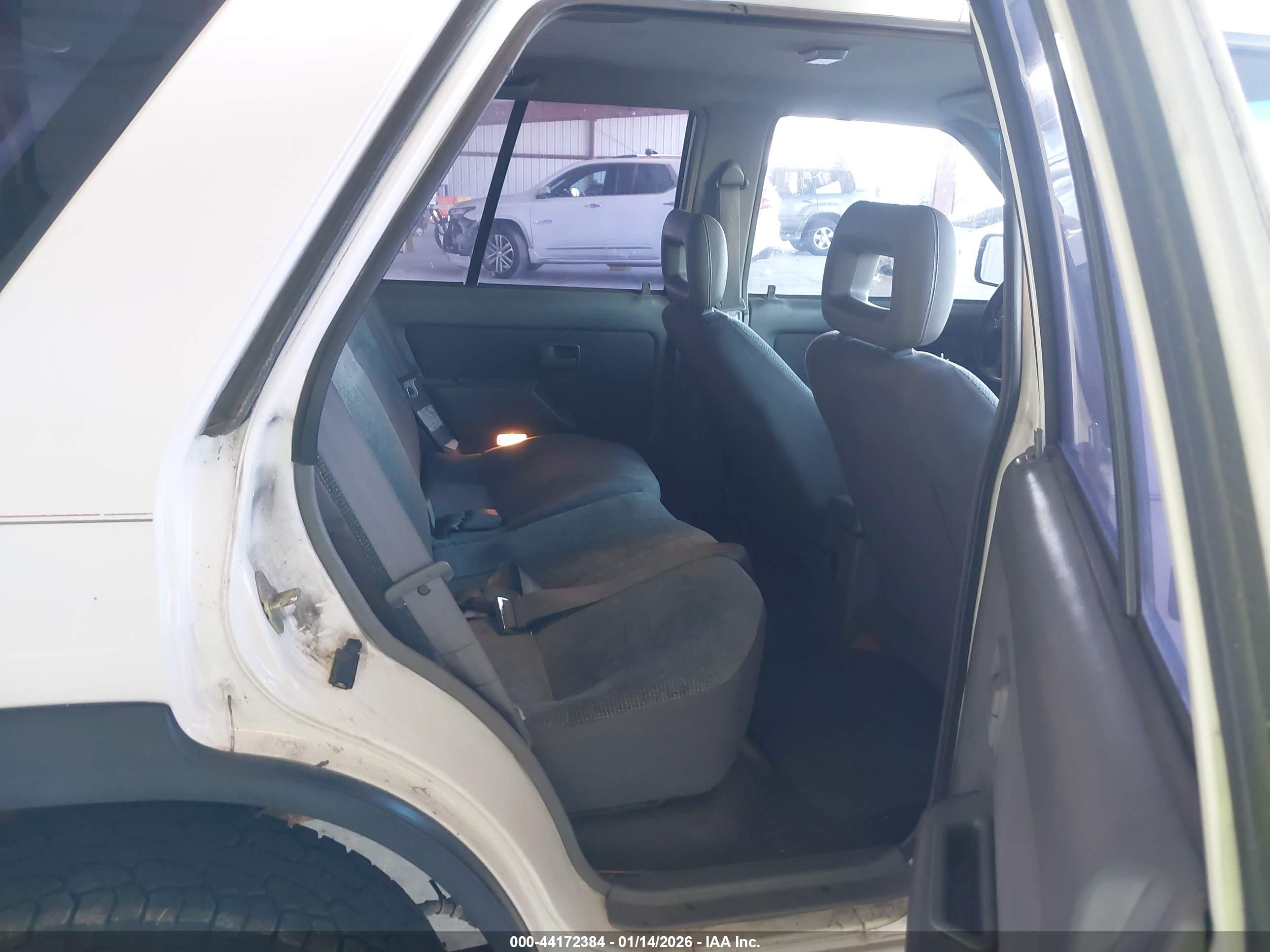 1995 Honda Passport Ex/lx White vin: 4S6CM58V2S4434336