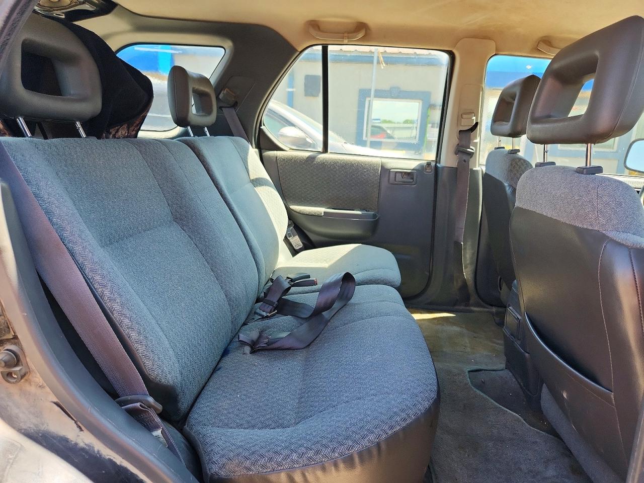 1999 Honda Passport Ex Черный vin: 4S6CM58W1X4410657