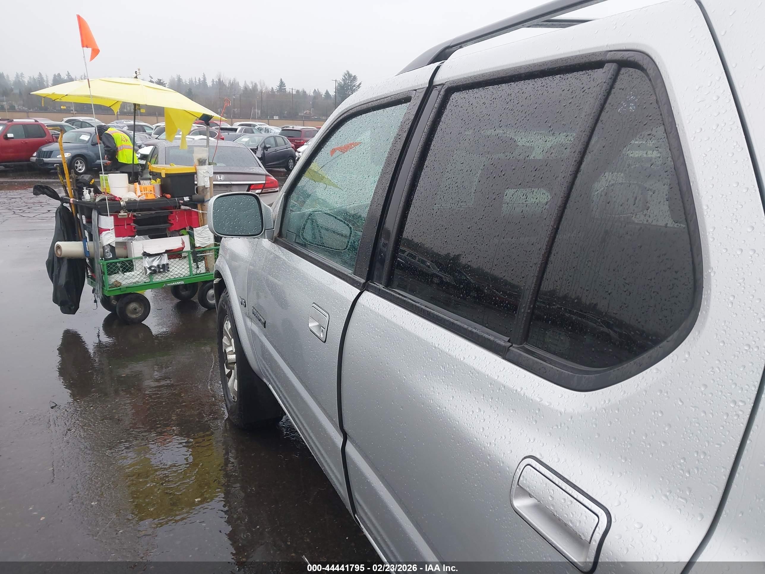 1999 Honda Passport Ex/lx Silver vin: 4S6CM58W6X4406314