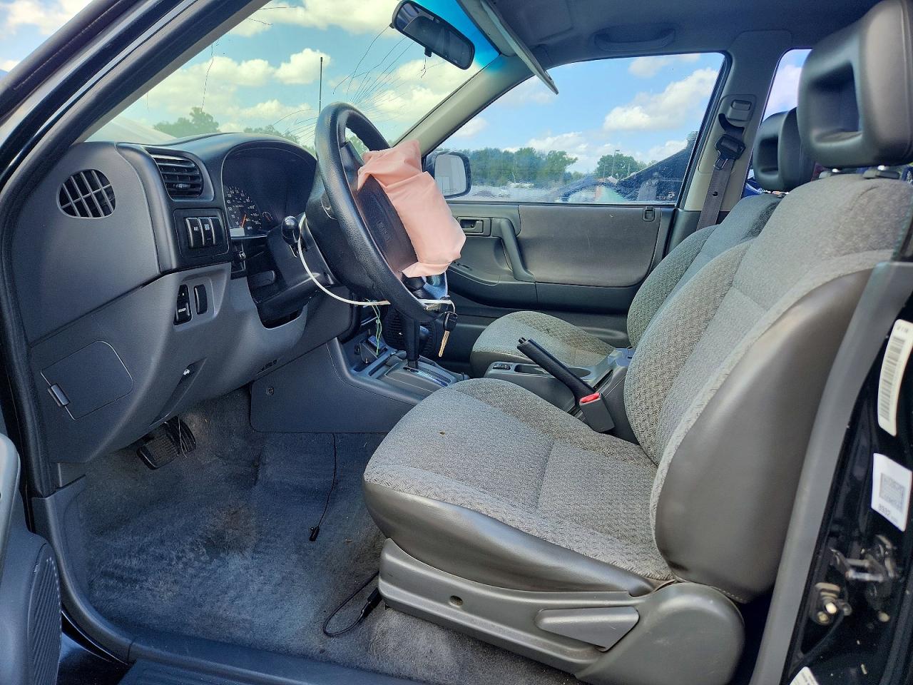 1998 Honda Passport Ex Black vin: 4S6CM58W7W4414422
