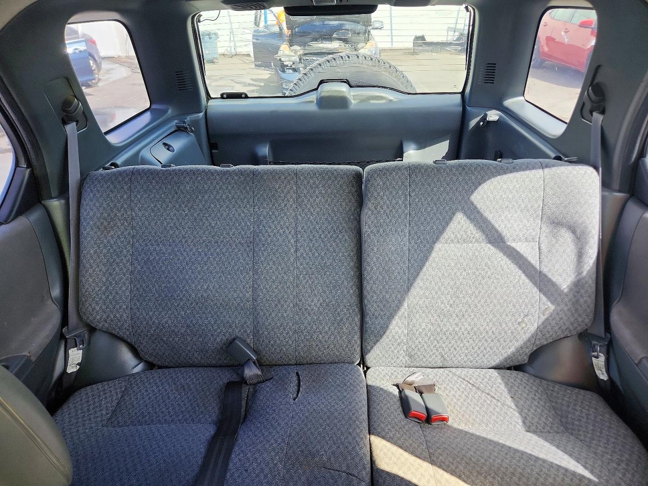 1998 Honda Passport Ex Black vin: 4S6CM58W7W4414422