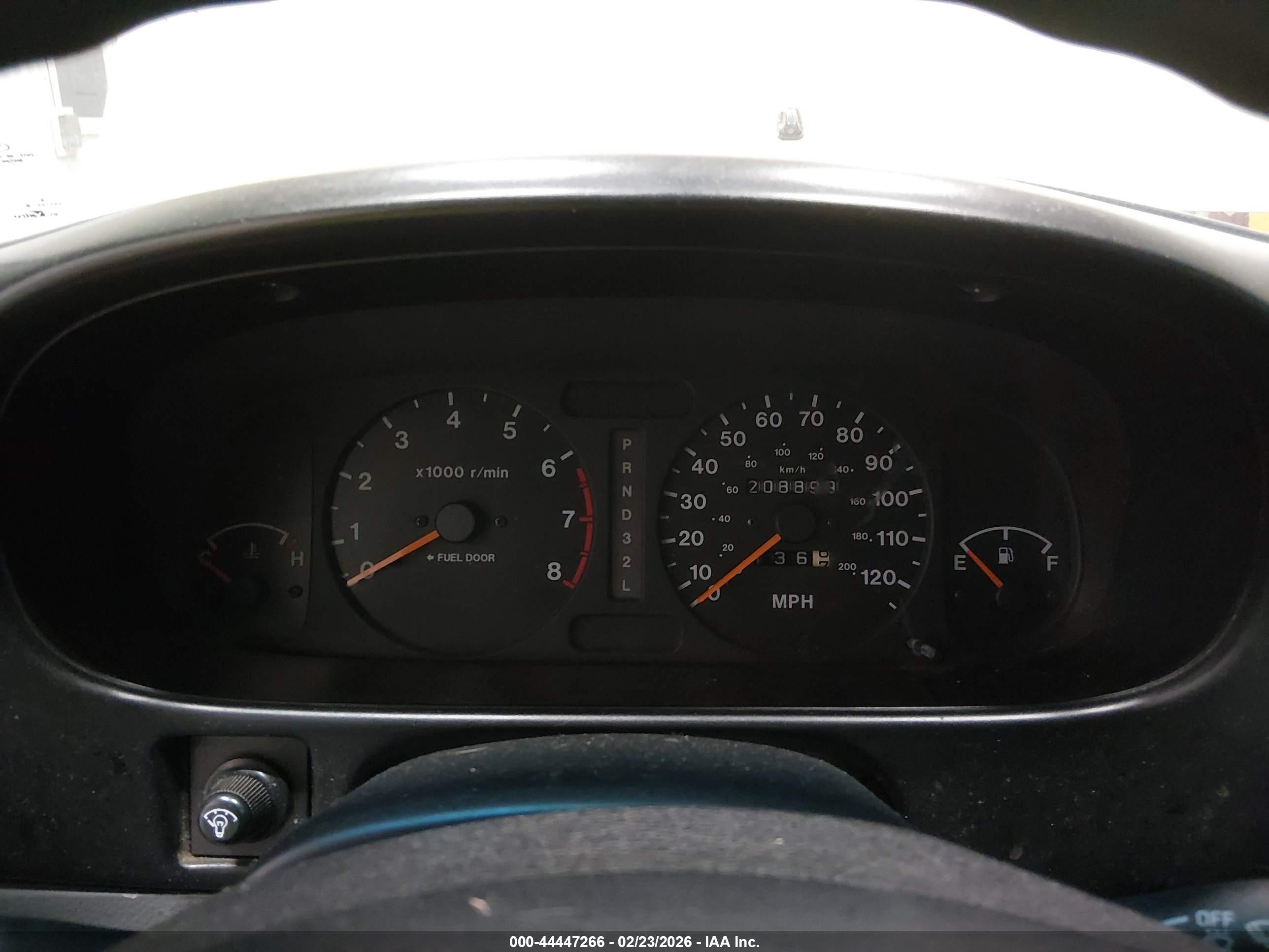 1999 Honda Passport Ex/lx White vin: 4S6CM58W7X4411330