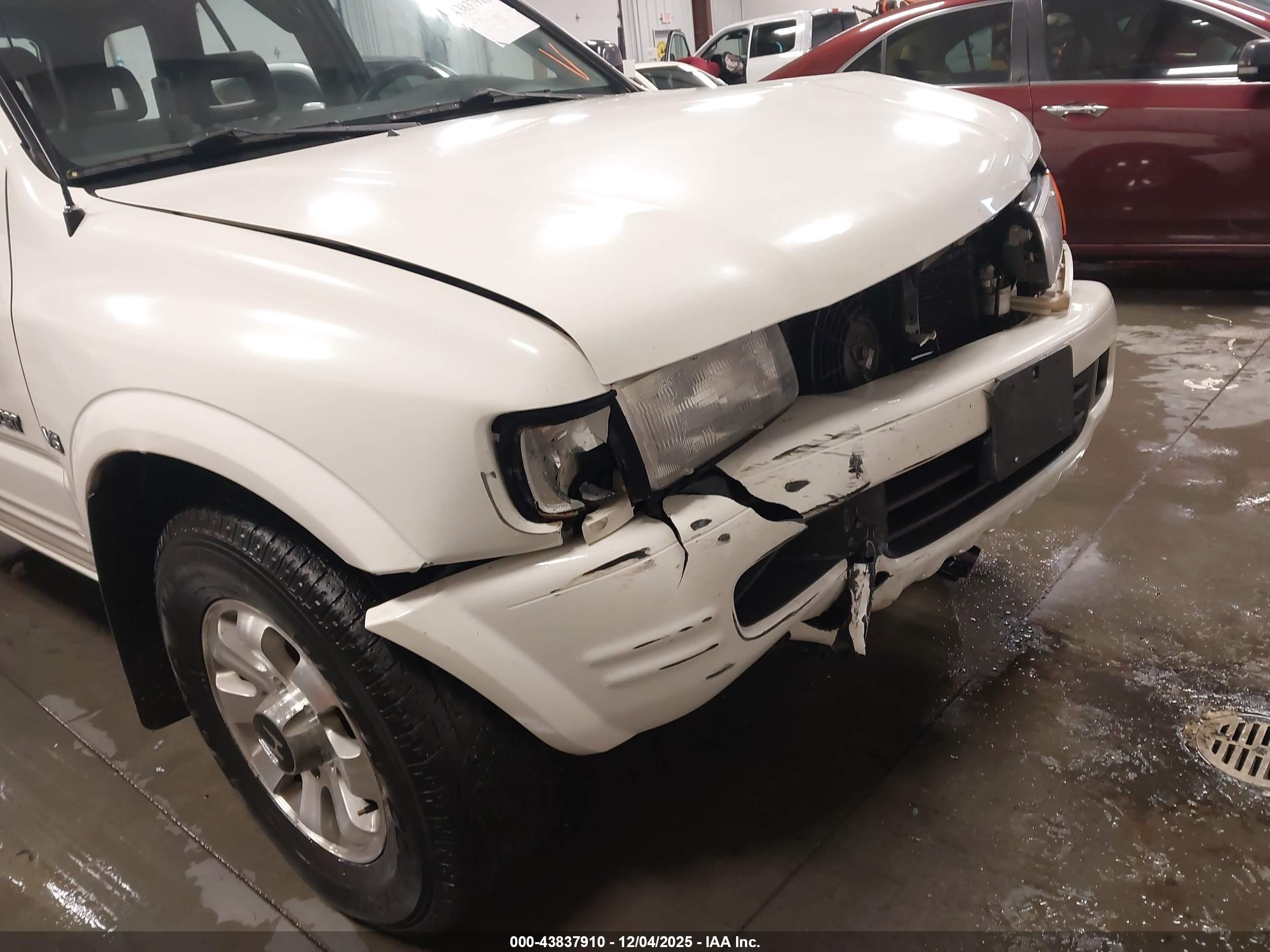 1999 Honda Passport Ex/lx White vin: 4S6CM58W7X4422411