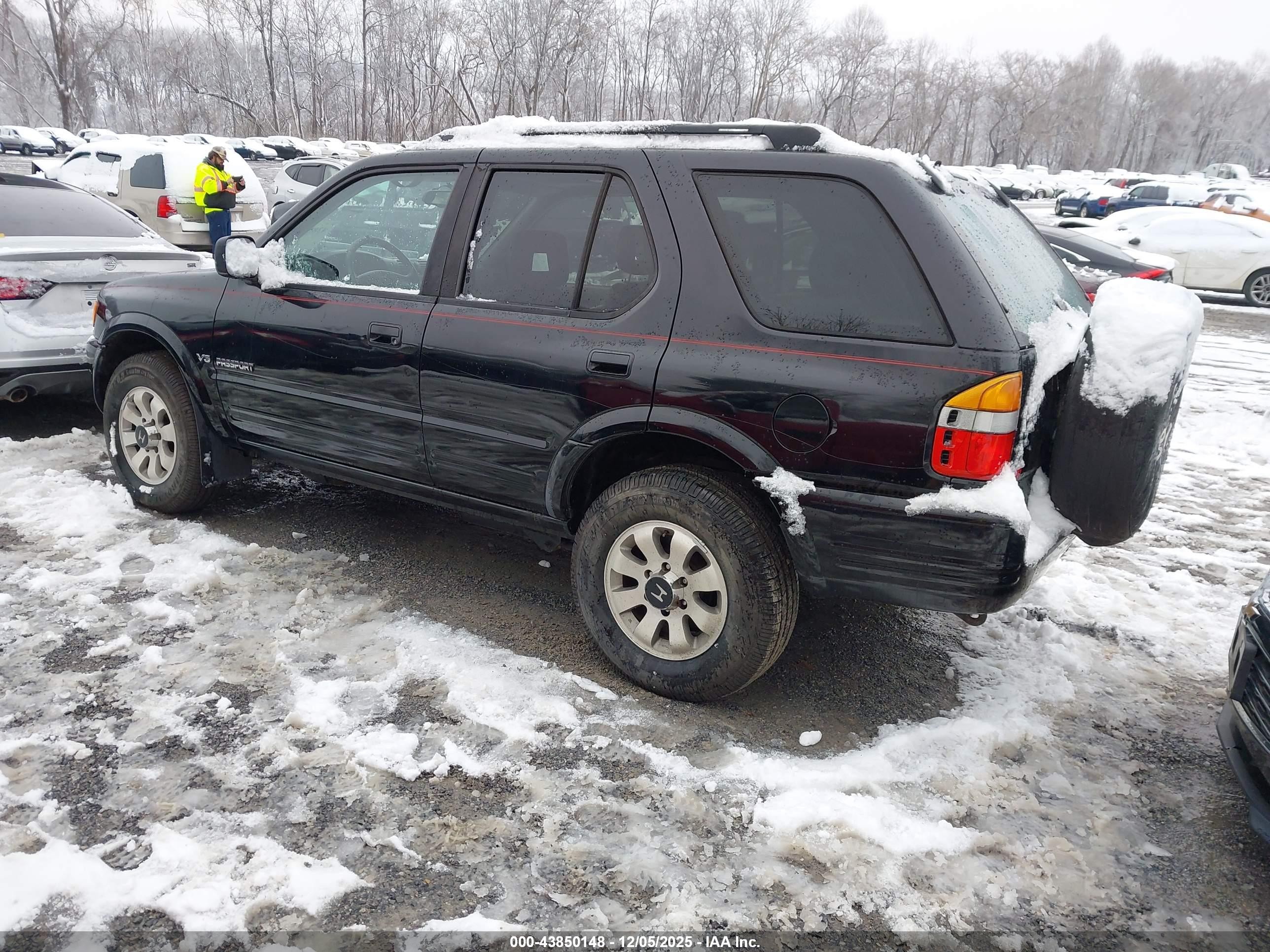 1998 Honda Passport Ex/lx Black vin: 4S6CM58W9W4406919