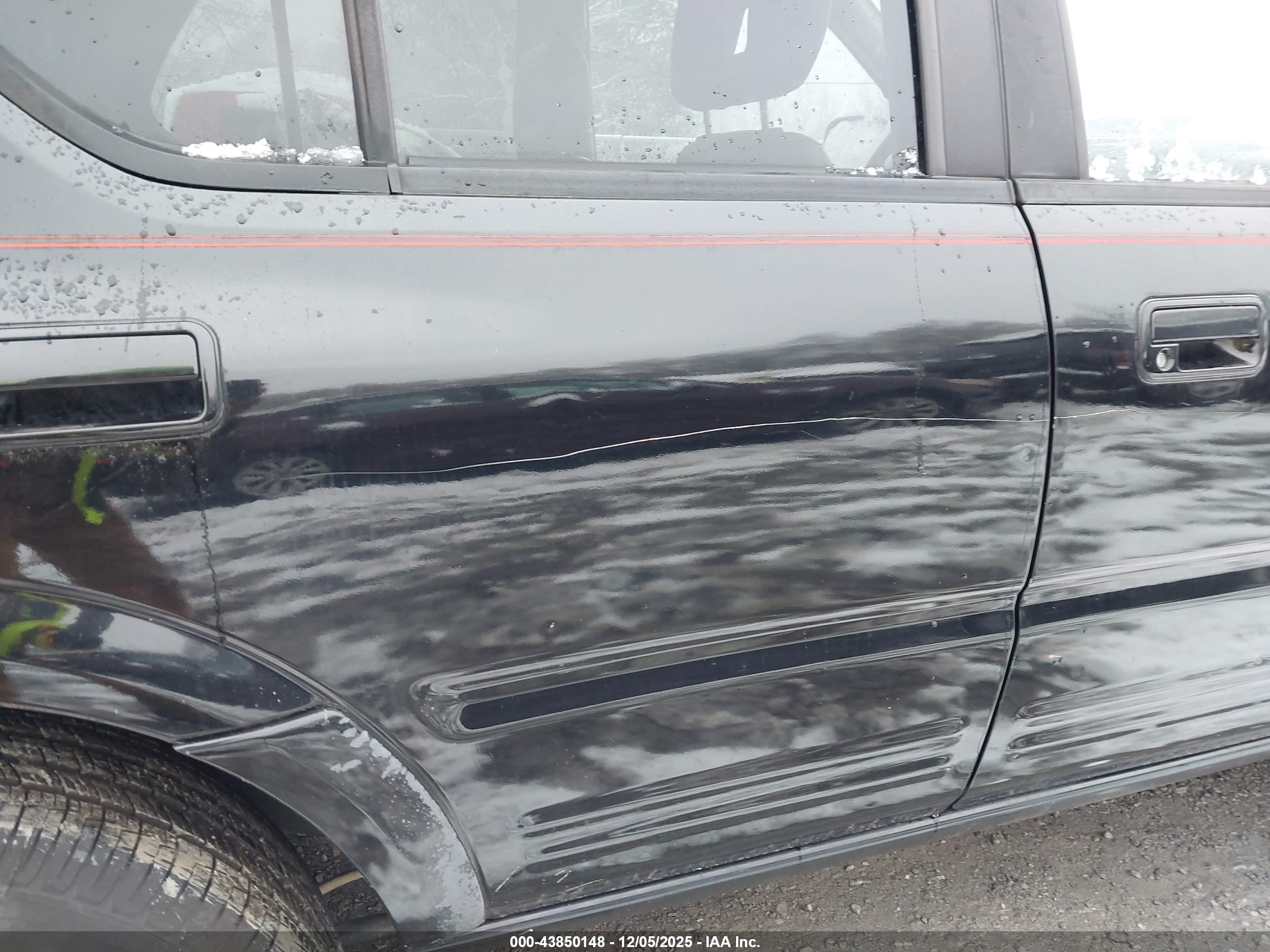 1998 Honda Passport Ex/lx Black vin: 4S6CM58W9W4406919