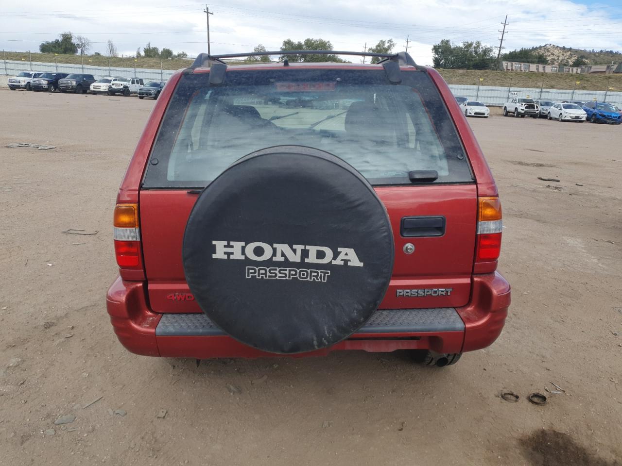 2000 Honda Passport Ex Red vin: 4S6DM58W0Y4417556
