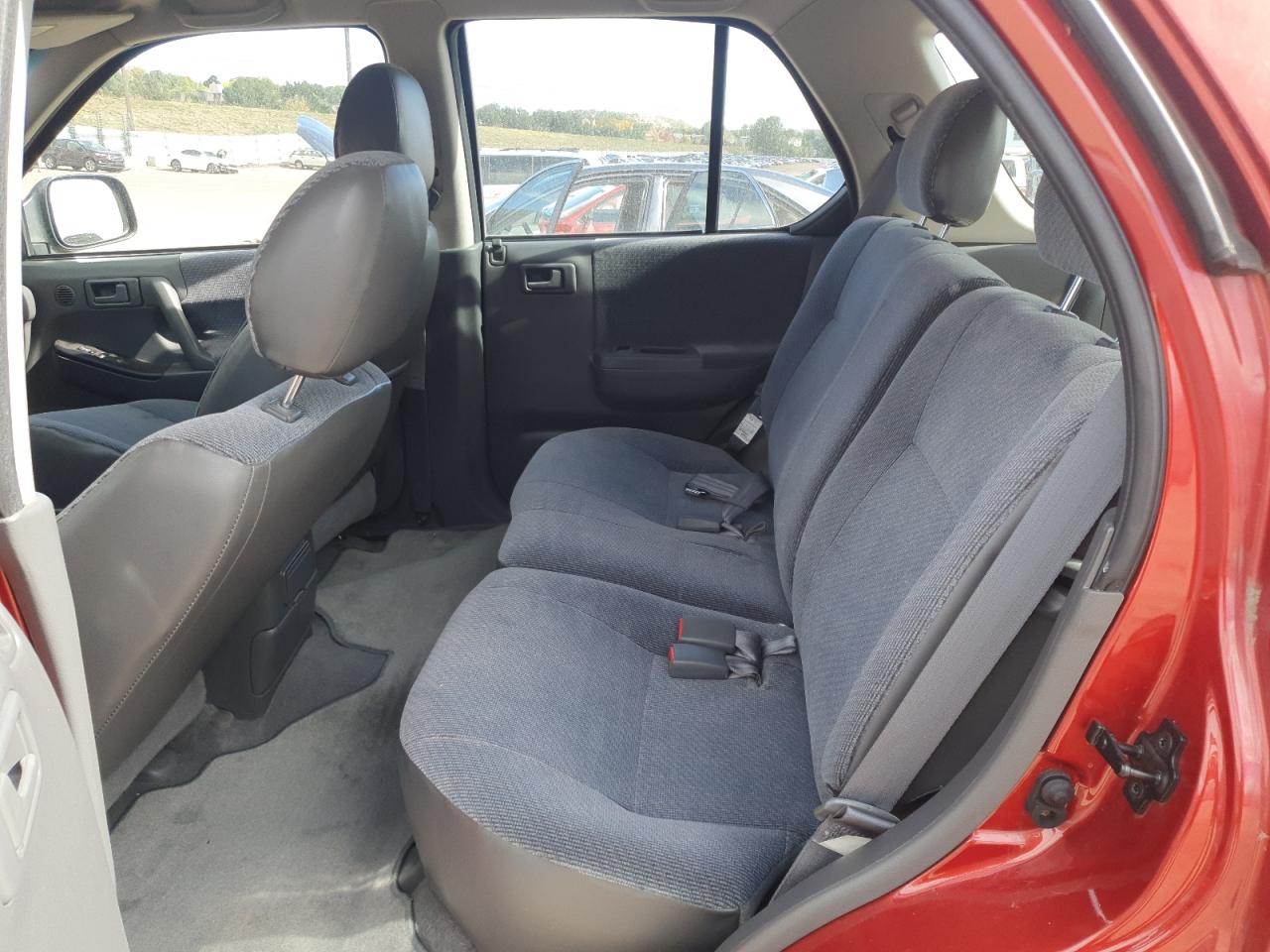 2000 Honda Passport Ex Red vin: 4S6DM58W0Y4417556