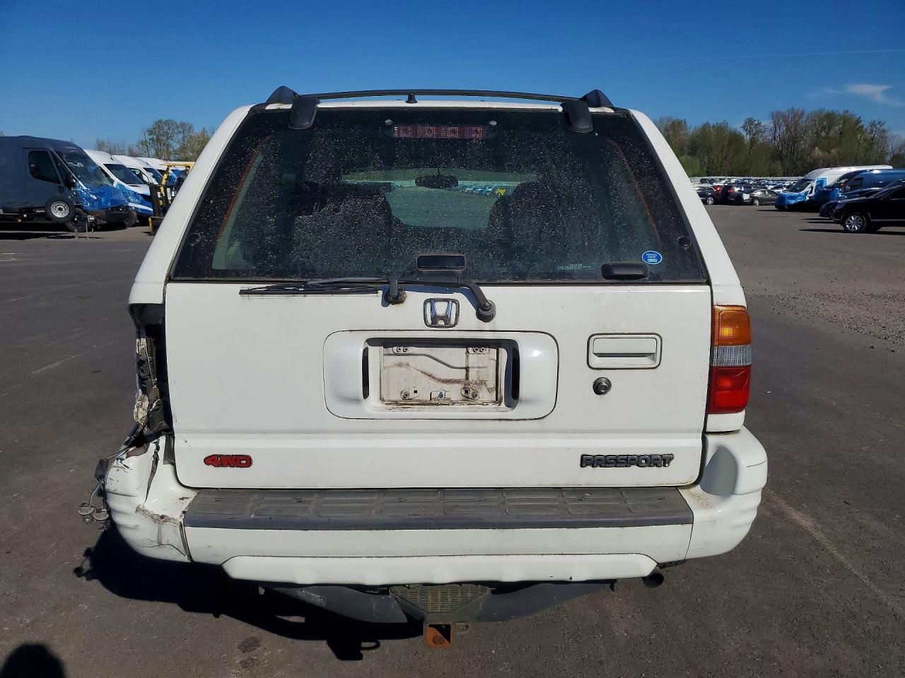 2001 Honda Passport Ex White vin: 4S6DM58W214400540