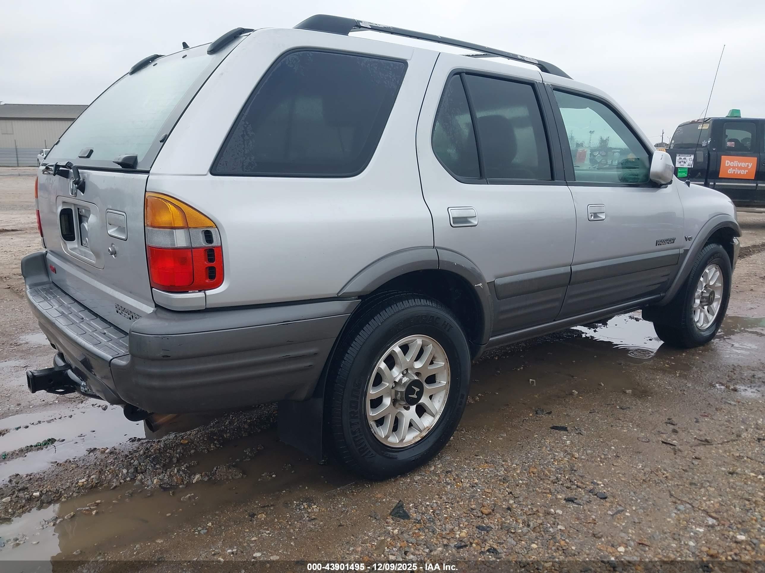 2001 Honda Passport Ex/lx Silver vin: 4S6DM58W214400568