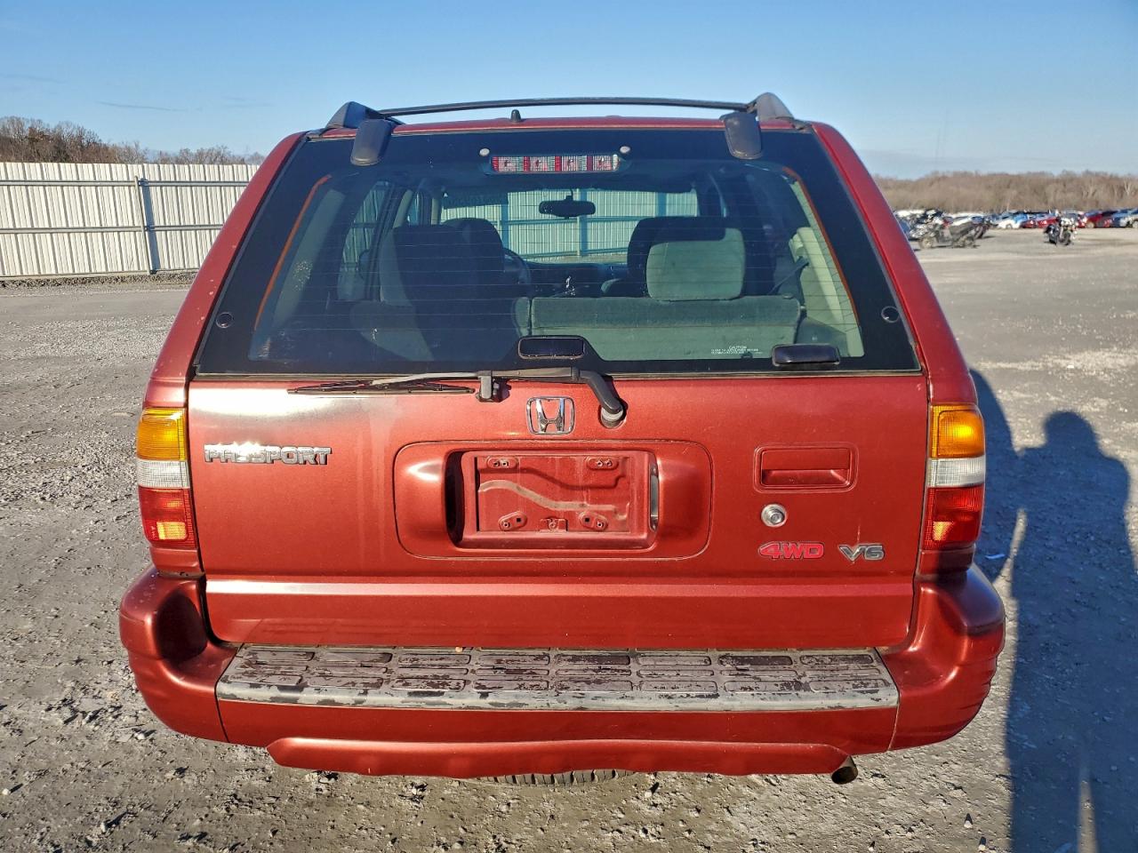 2001 Honda Passport Ex Red vin: 4S6DM58W414401480