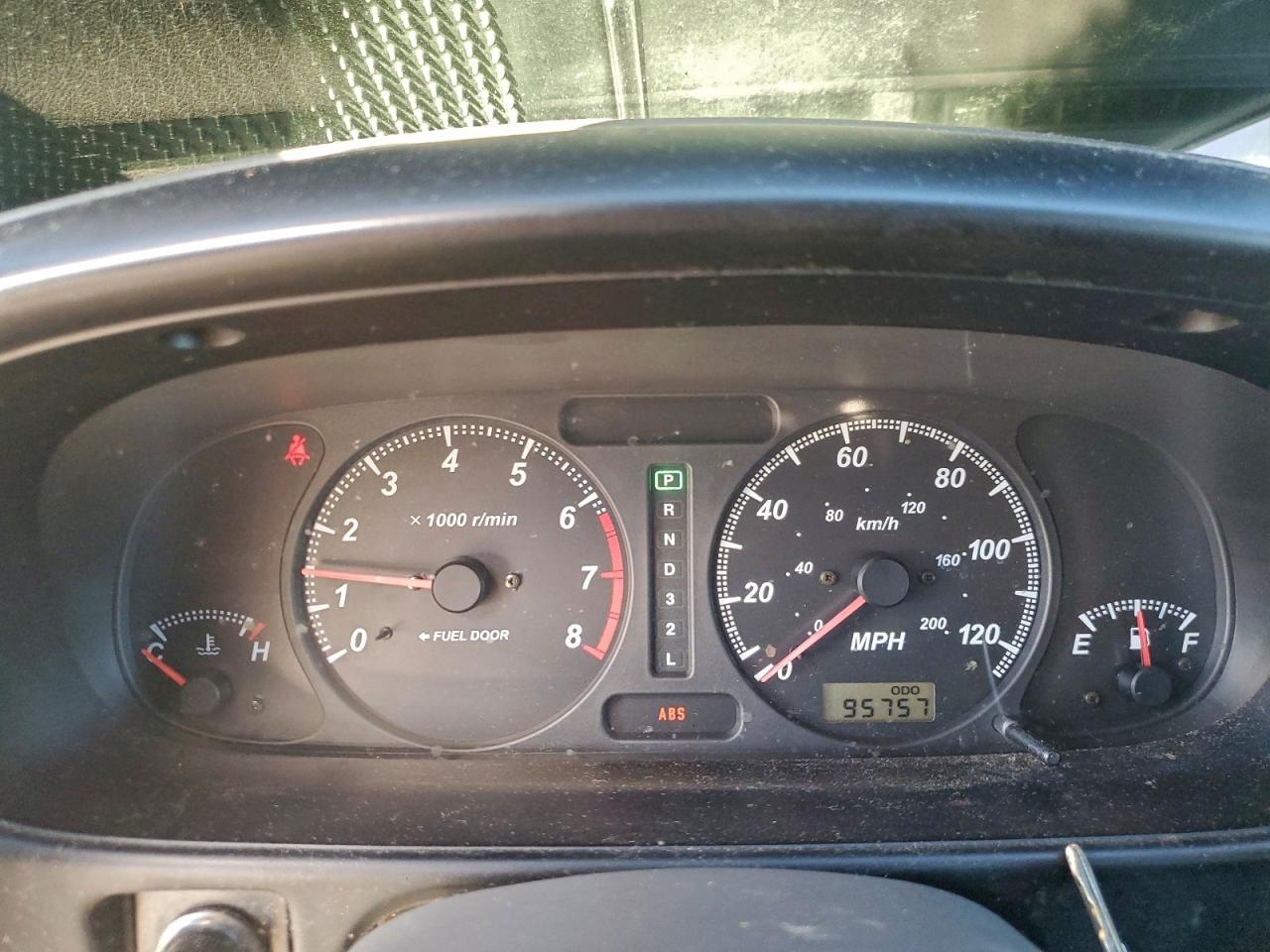 2001 Honda Passport Ex Red vin: 4S6DM58W414401480