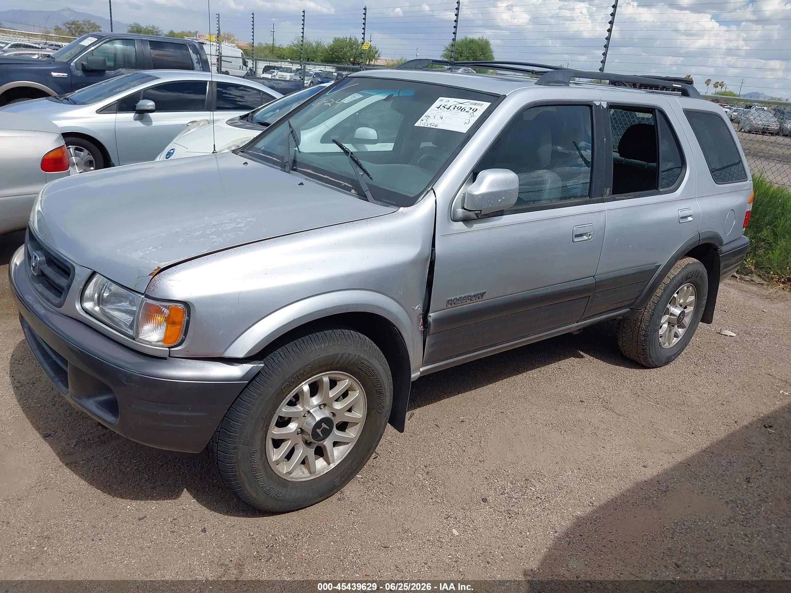 2000 Honda Passport Ex/lx Silver vin: 4S6DM58W4Y4407628