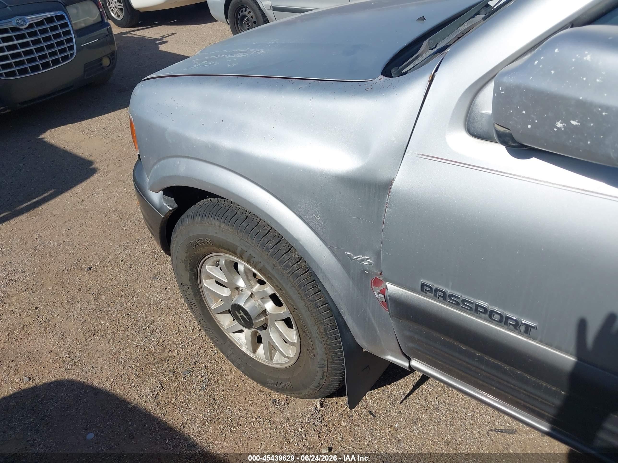 2000 Honda Passport Ex/lx Silver vin: 4S6DM58W4Y4407628