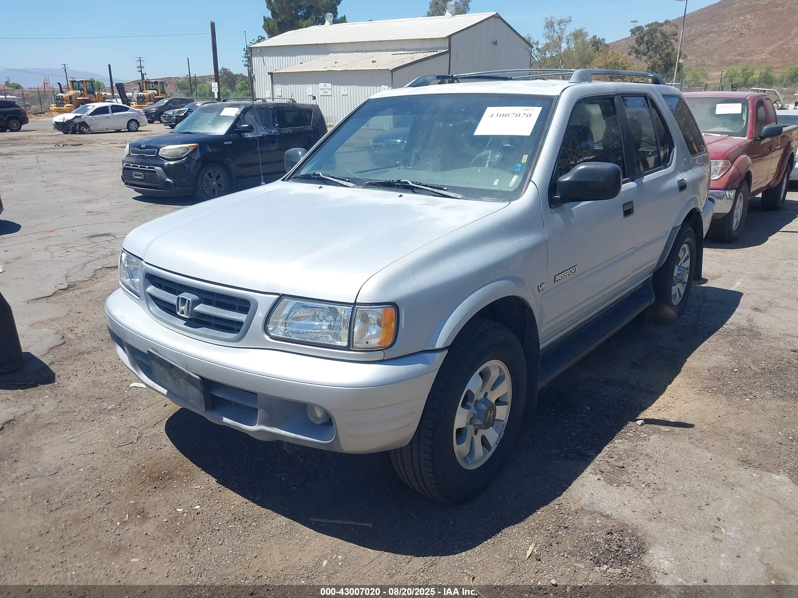 2000 Honda Passport Ex/lx Silver vin: 4S6DM58W5Y4412403