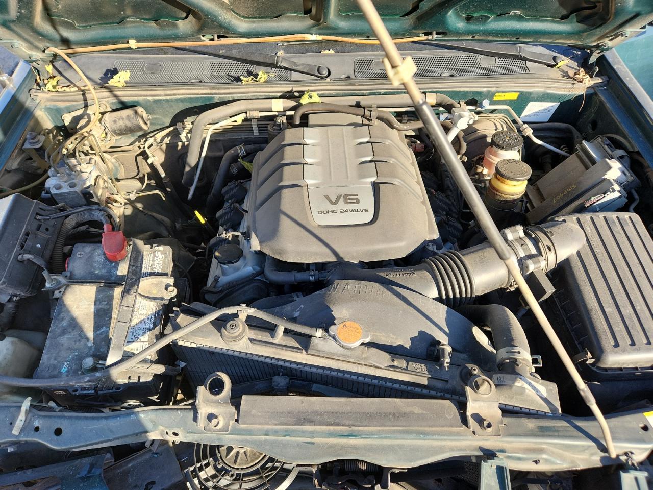 2000 Honda Passport Ex Green vin: 4S6DM58W7Y4414833